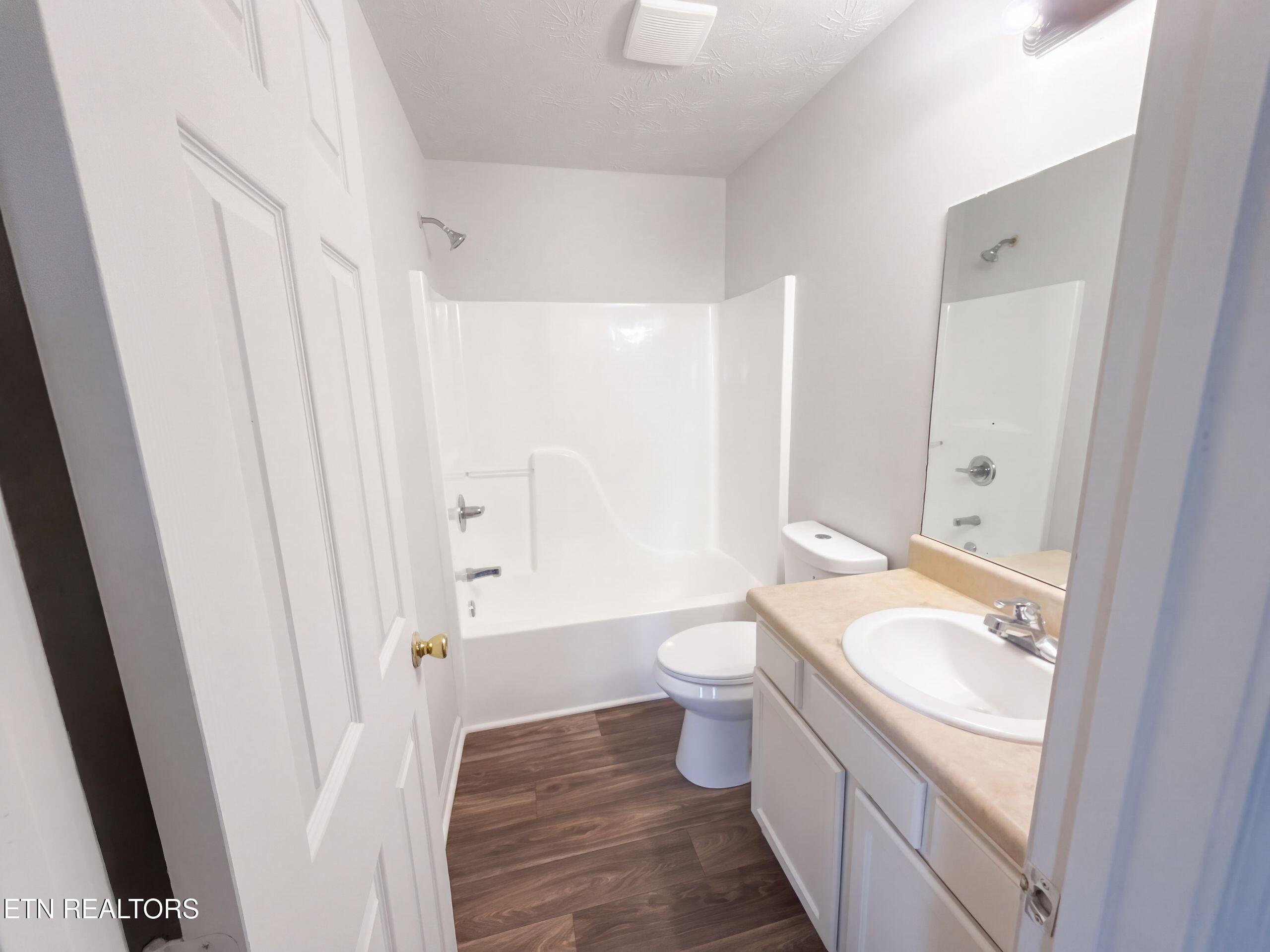 8917 Natures Pond Way Knoxville TN 37923