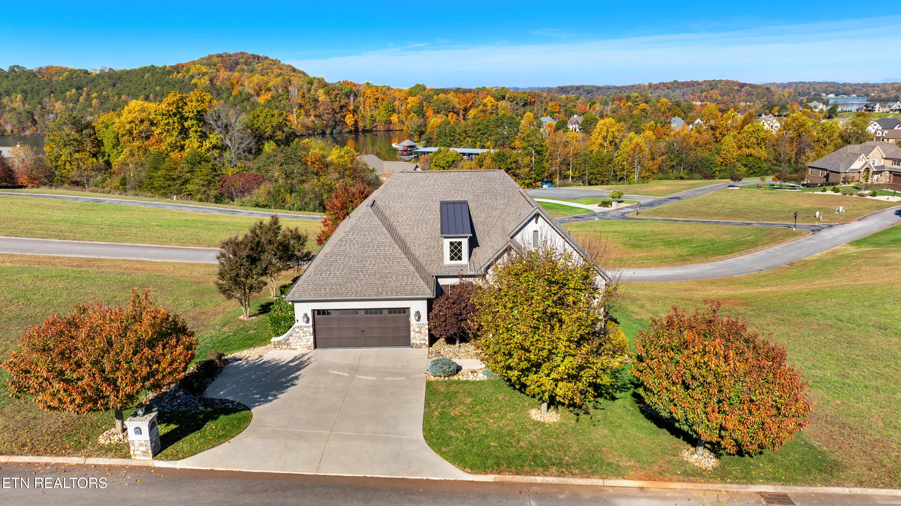 275 Hummingbird Drive Vonore TN 37885