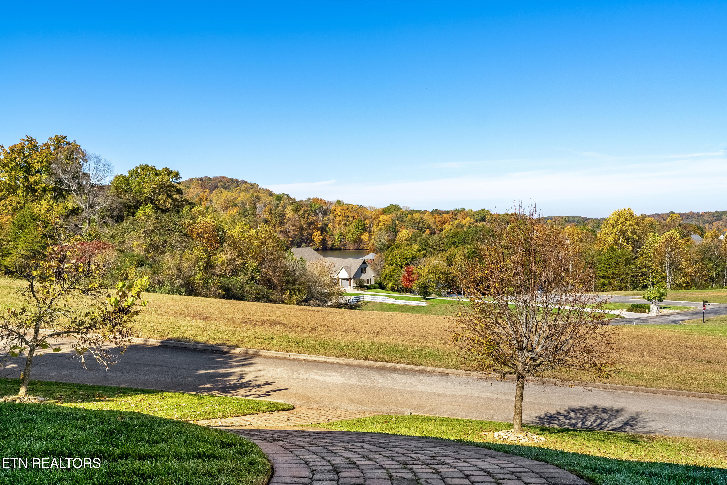 275 Hummingbird Drive Vonore TN 37885