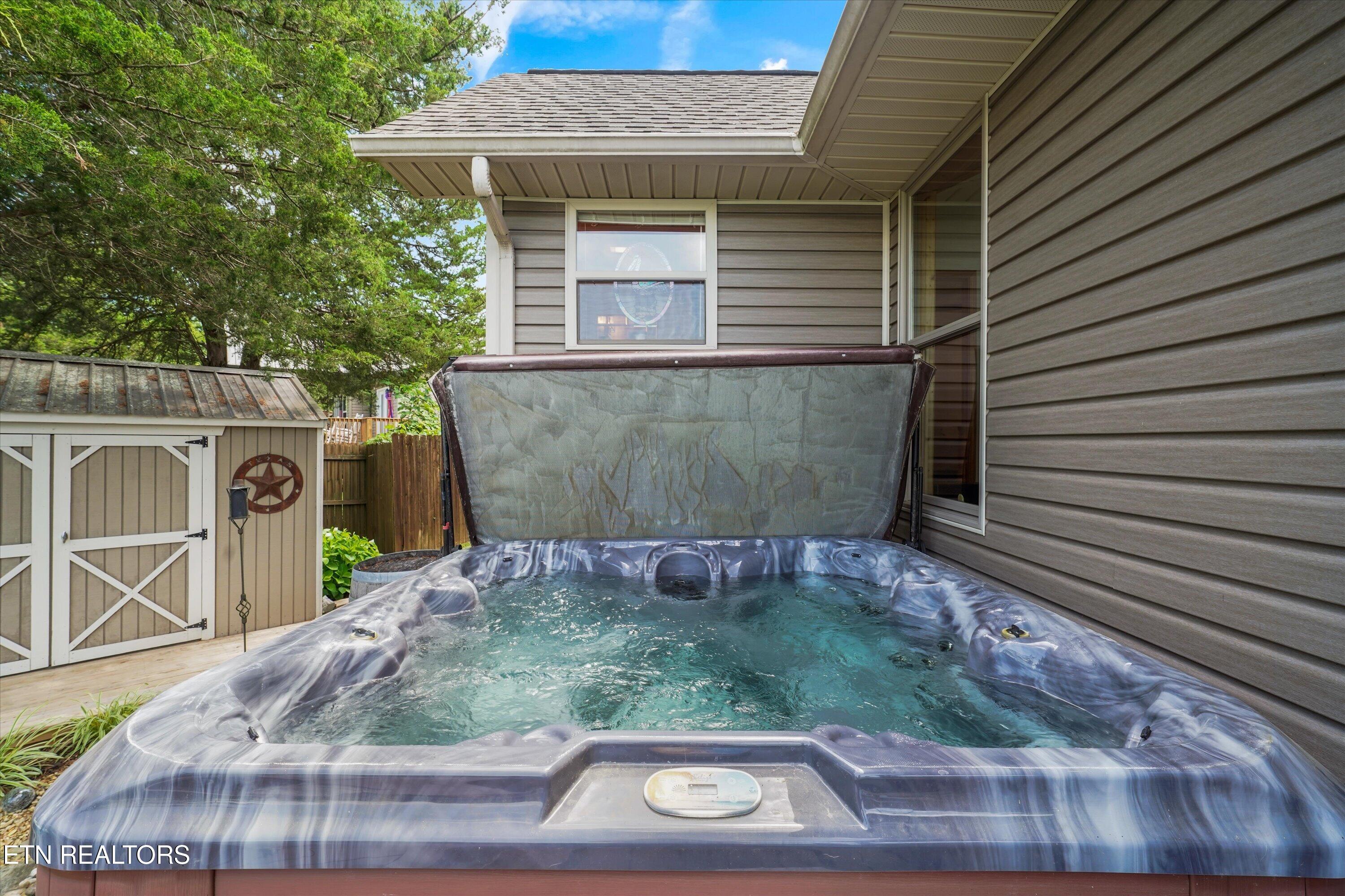 2529 Mccloud Way Dandridge TN 37725