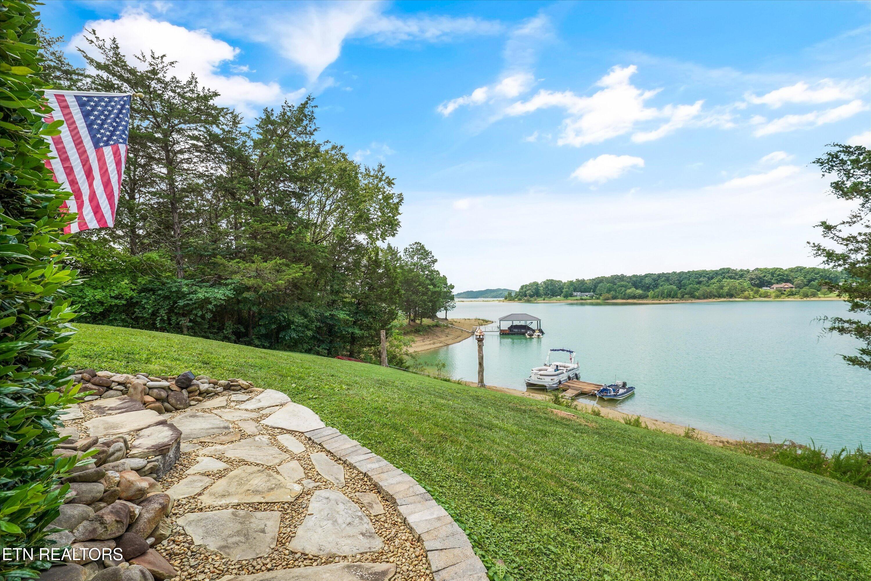 2529 Mccloud Way Dandridge TN 37725