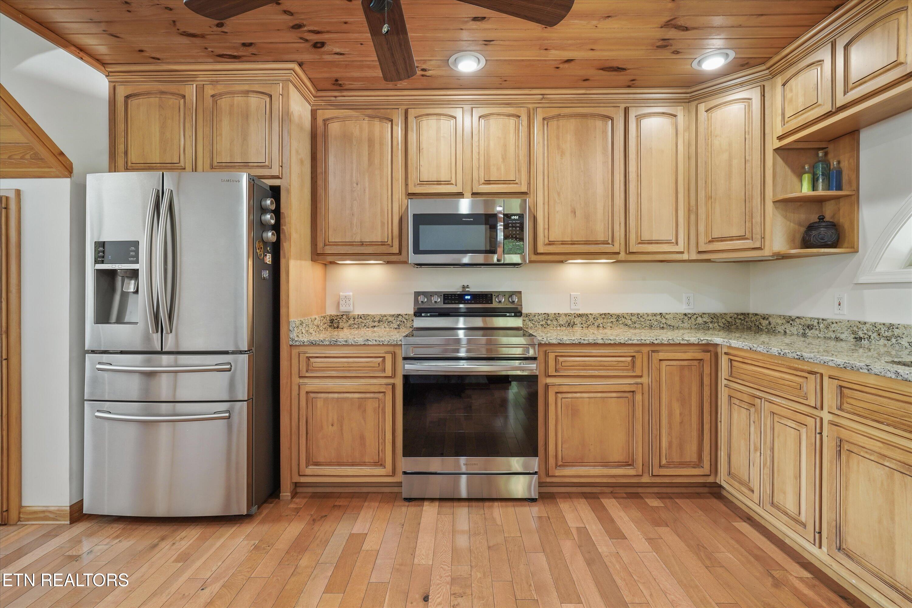 2529 Mccloud Way Dandridge TN 37725