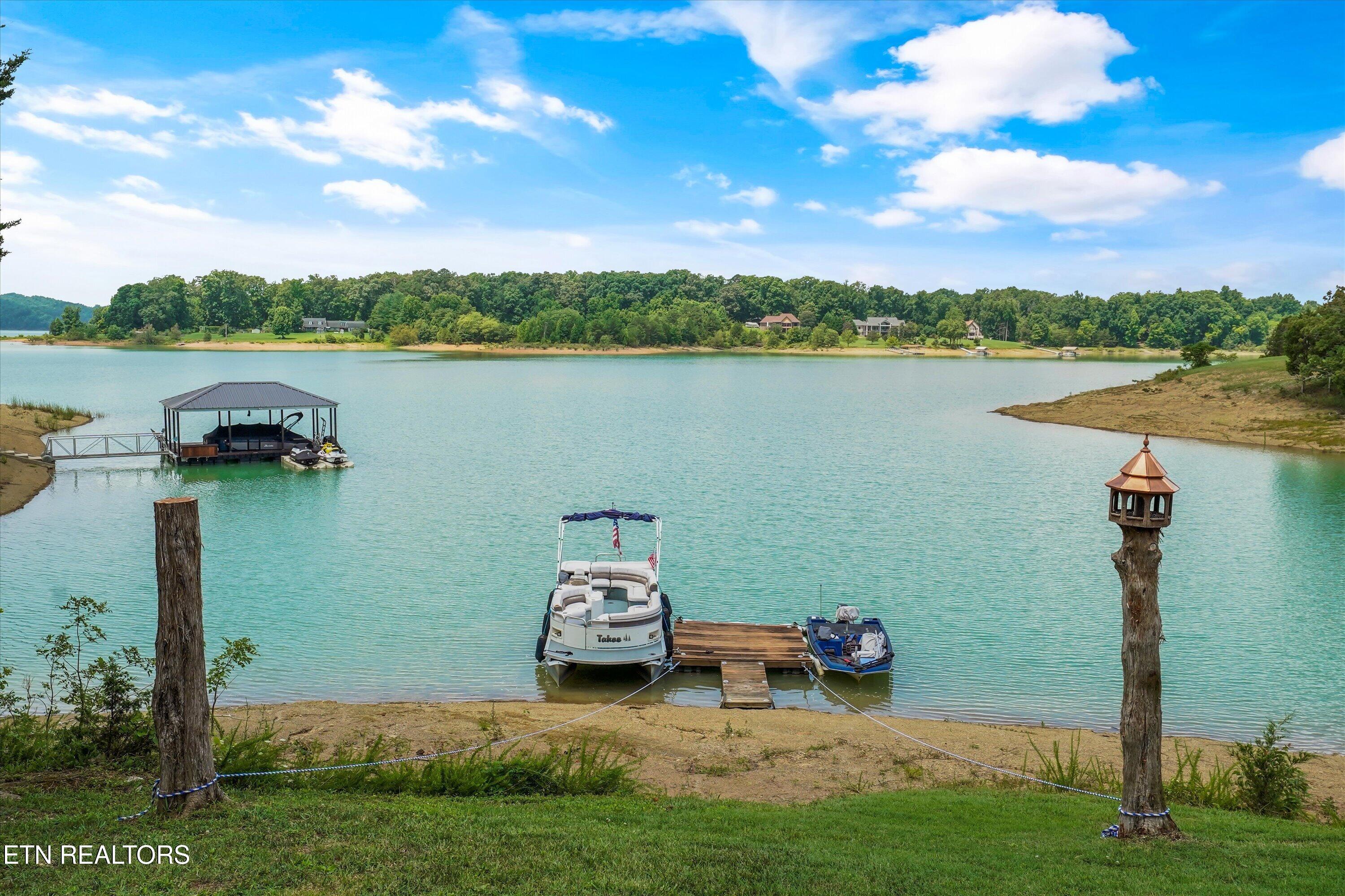 2529 Mccloud Way Dandridge TN 37725