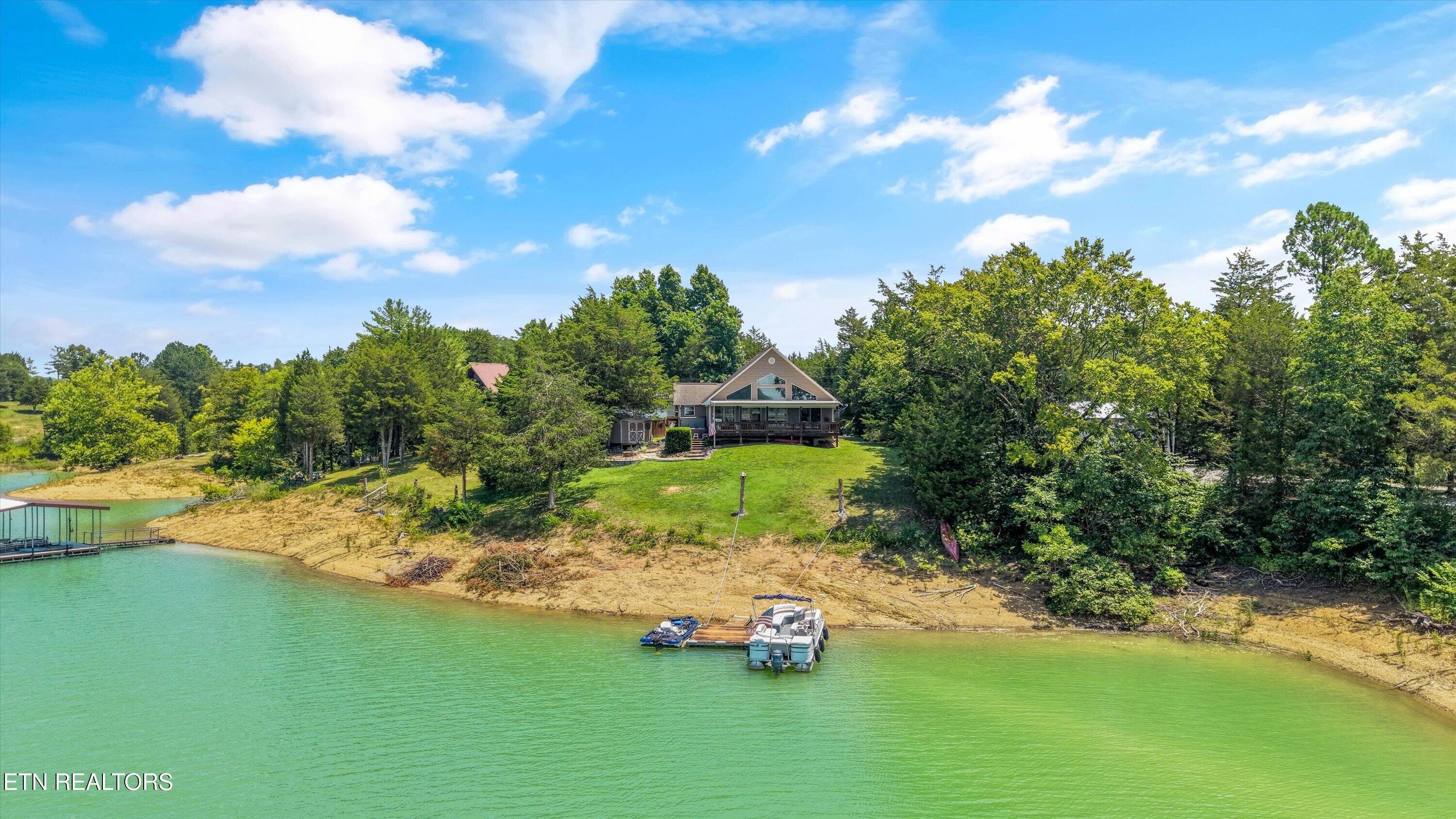 2529 Mccloud Way Dandridge TN 37725