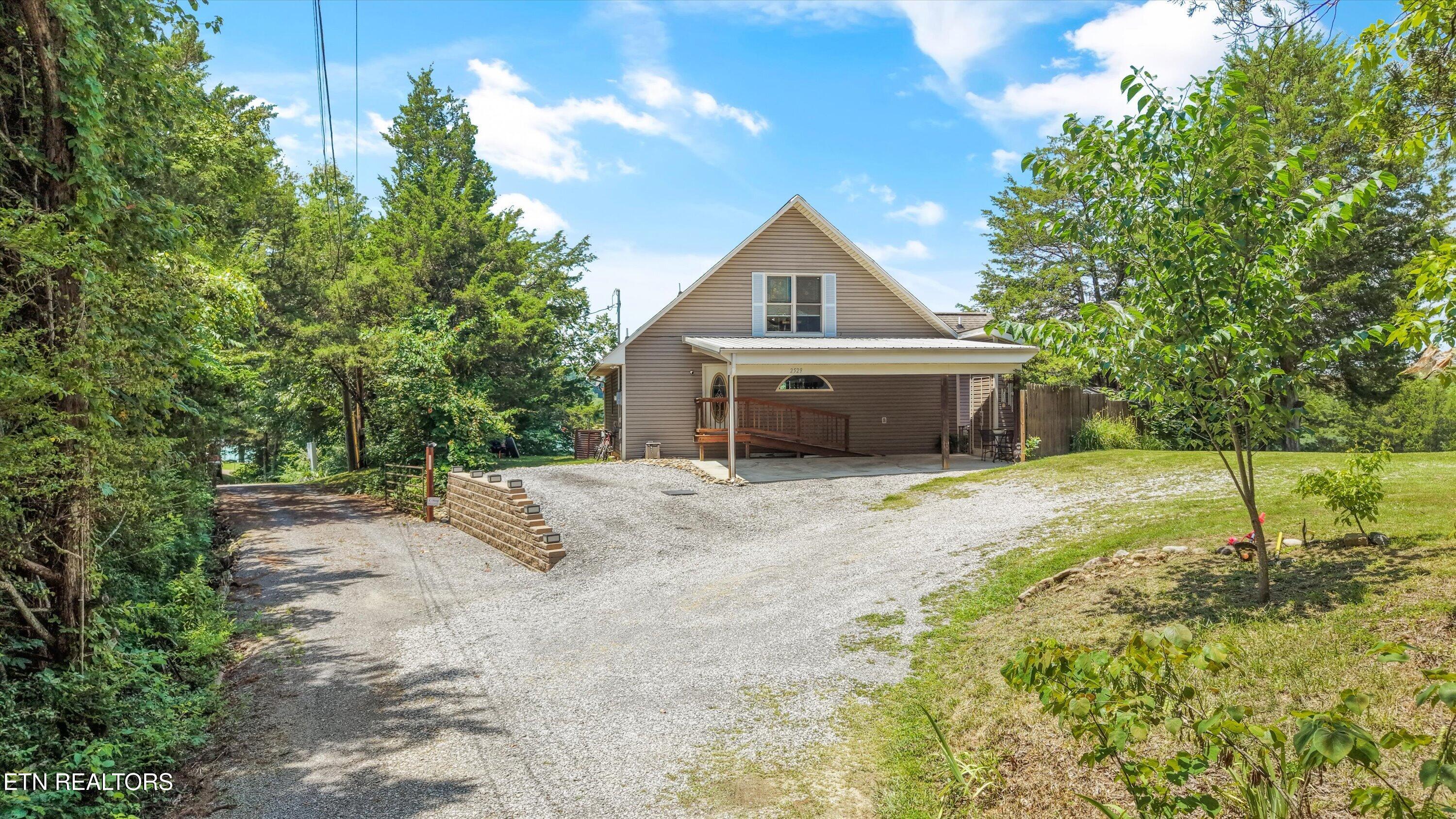 2529 Mccloud Way Dandridge TN 37725