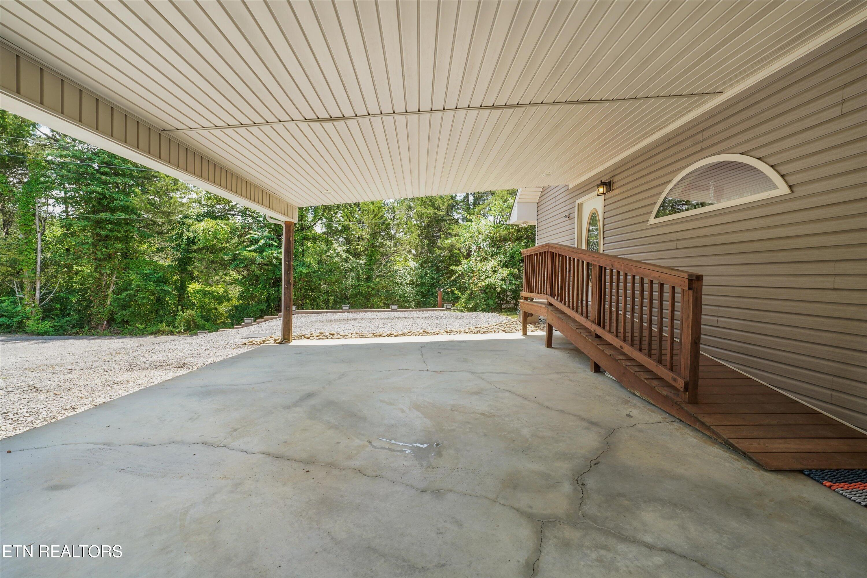 2529 Mccloud Way Dandridge TN 37725