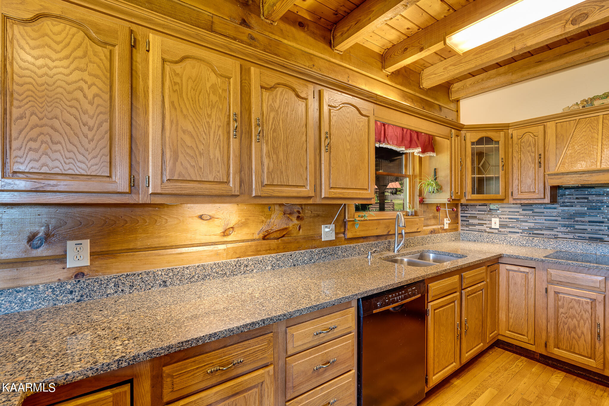 8527 Tazewell Pike Corryton TN 37721