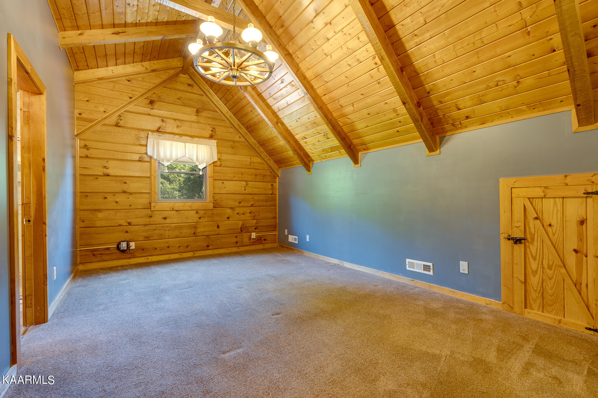 8527 Tazewell Pike Corryton TN 37721
