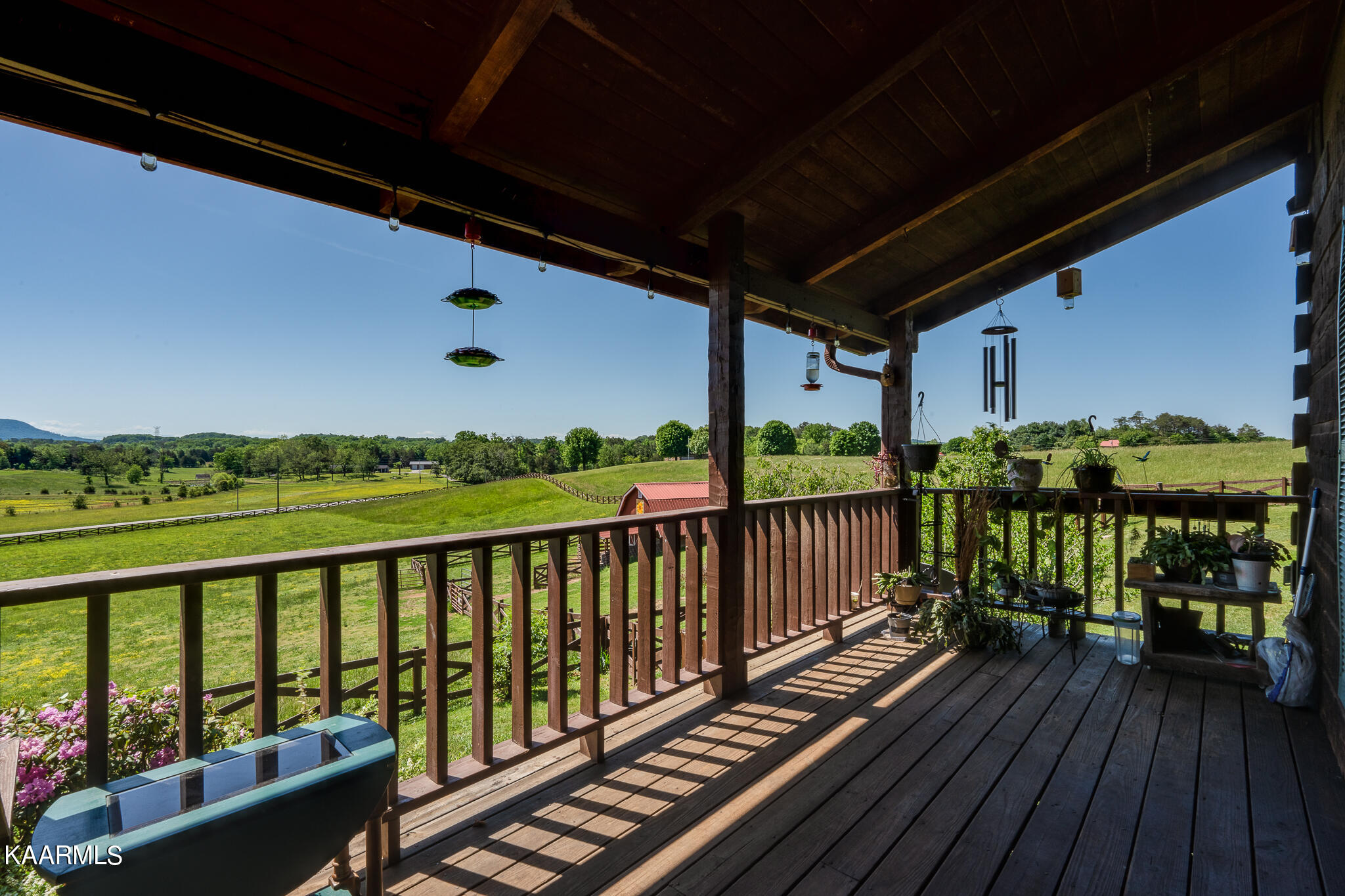 8527 Tazewell Pike Corryton TN 37721