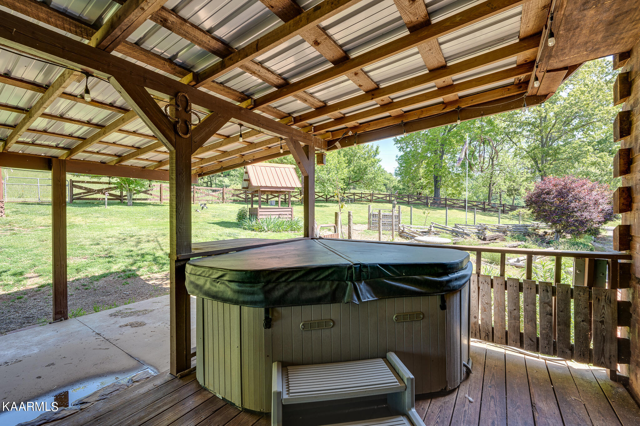 8527 Tazewell Pike Corryton TN 37721