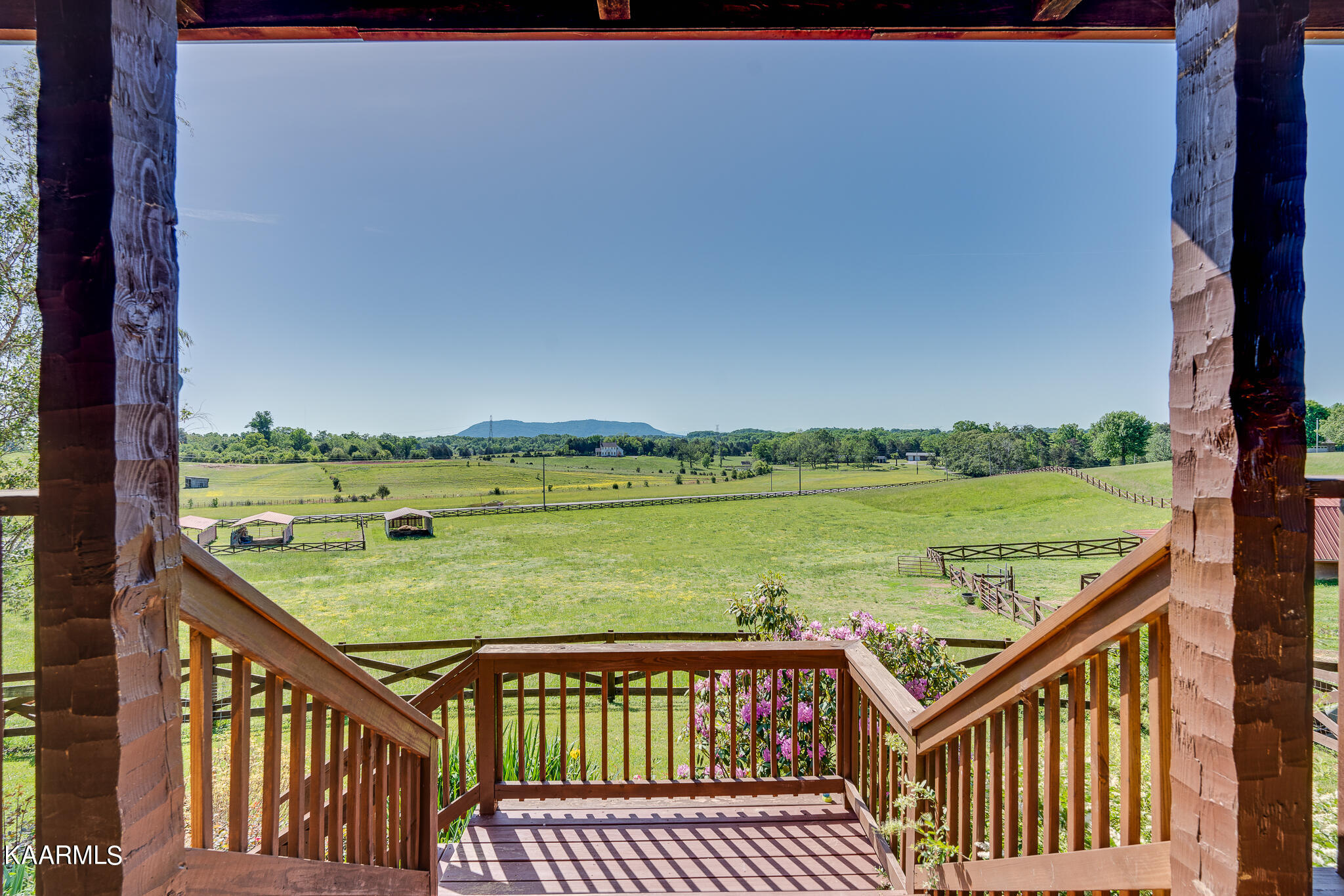 8527 Tazewell Pike Corryton TN 37721