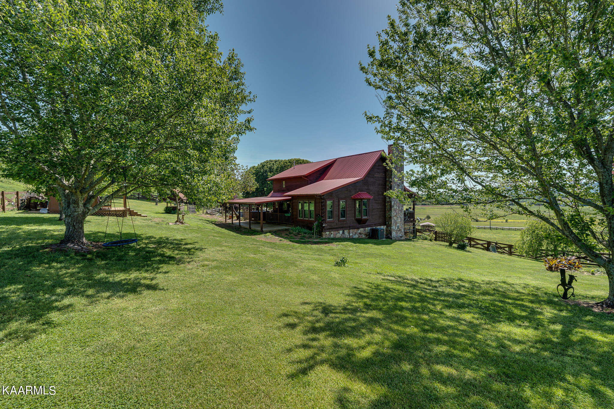 8527 Tazewell Pike Corryton TN 37721