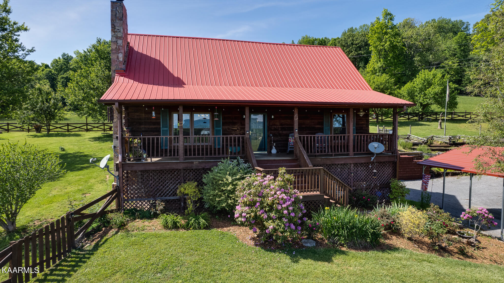 8527 Tazewell Pike Corryton TN 37721