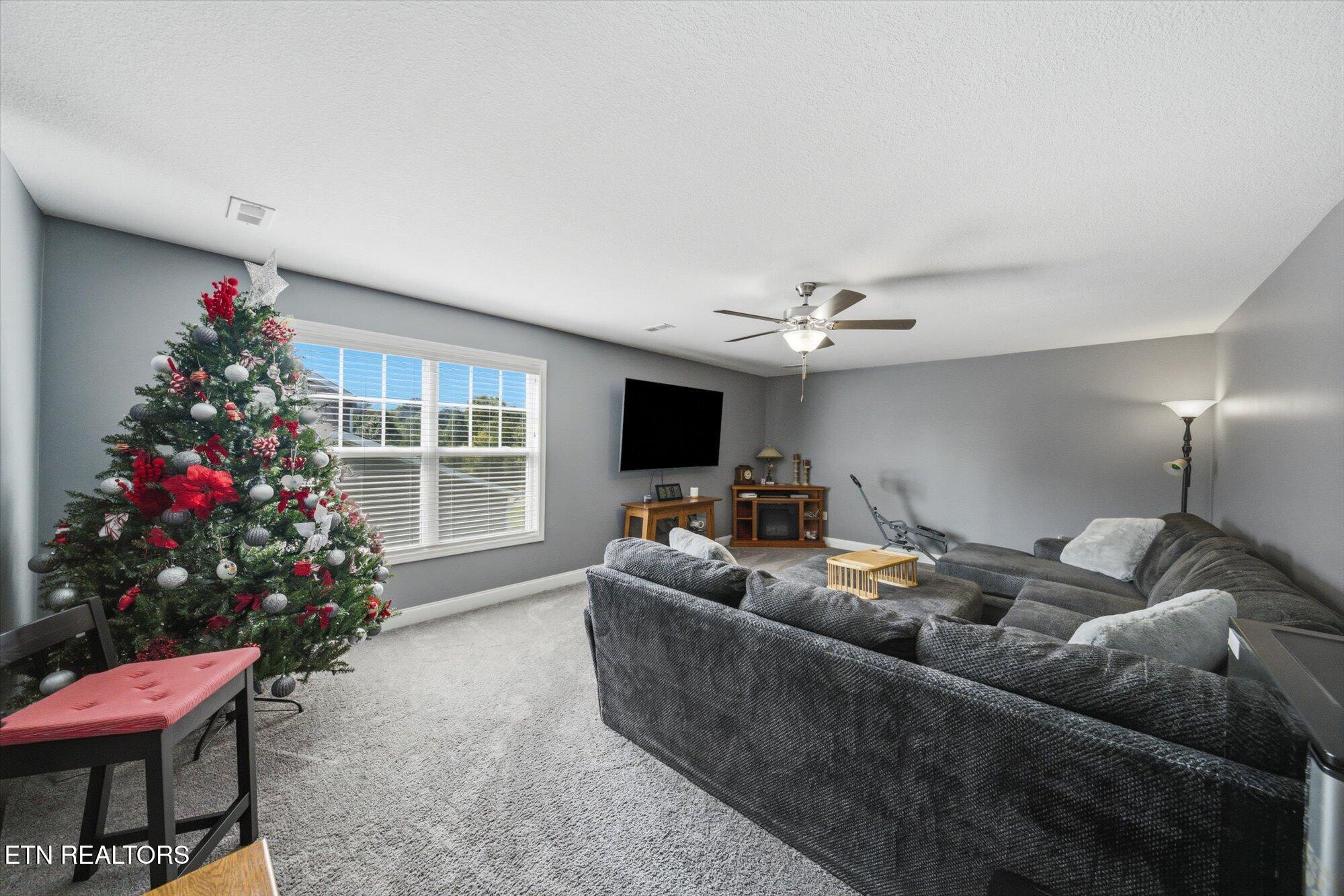 118 Fallberry Street Oak Ridge TN 37830