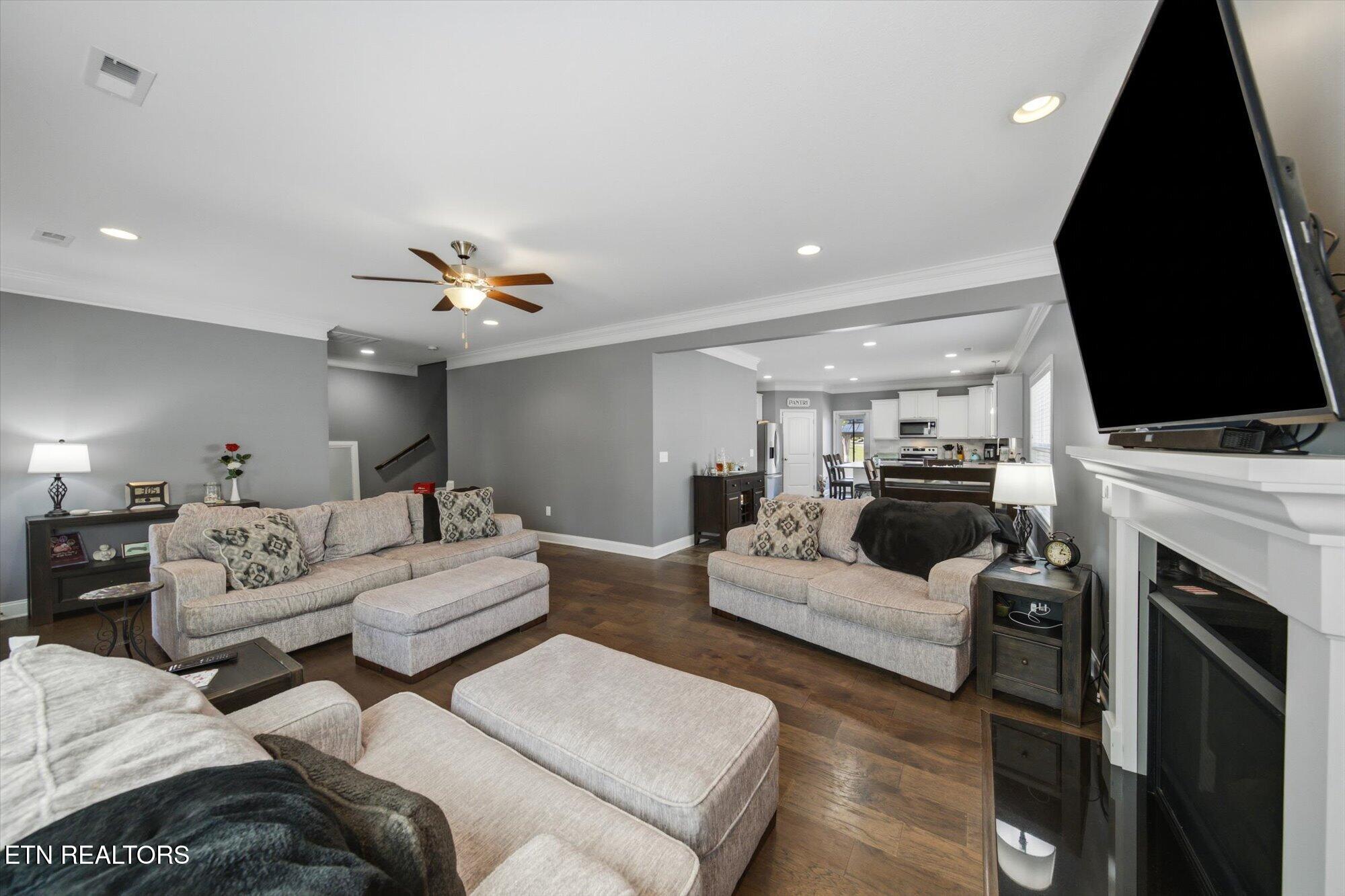 118 Fallberry Street Oak Ridge TN 37830