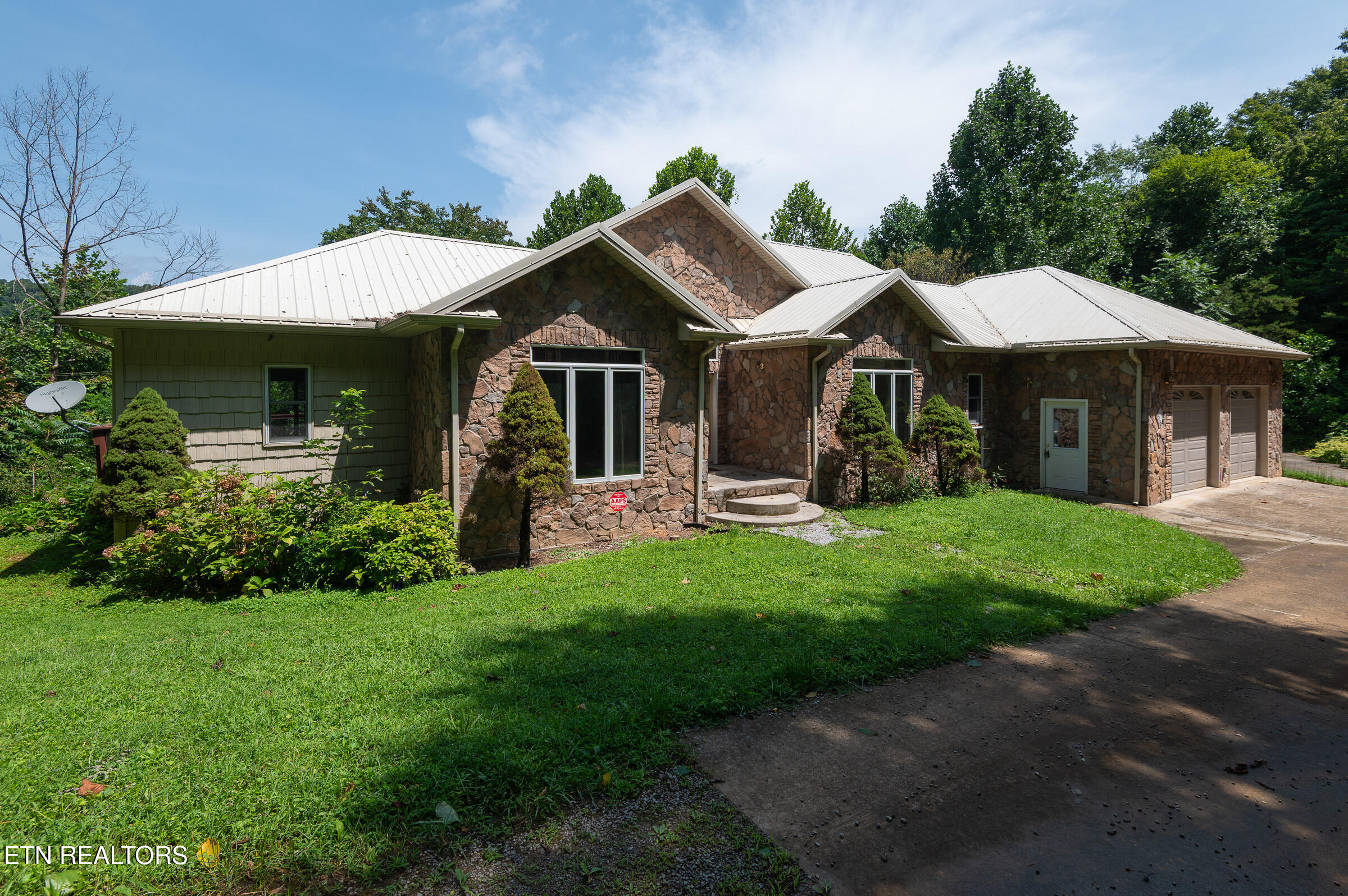 383 Maiden Lane Speedwell TN 37870