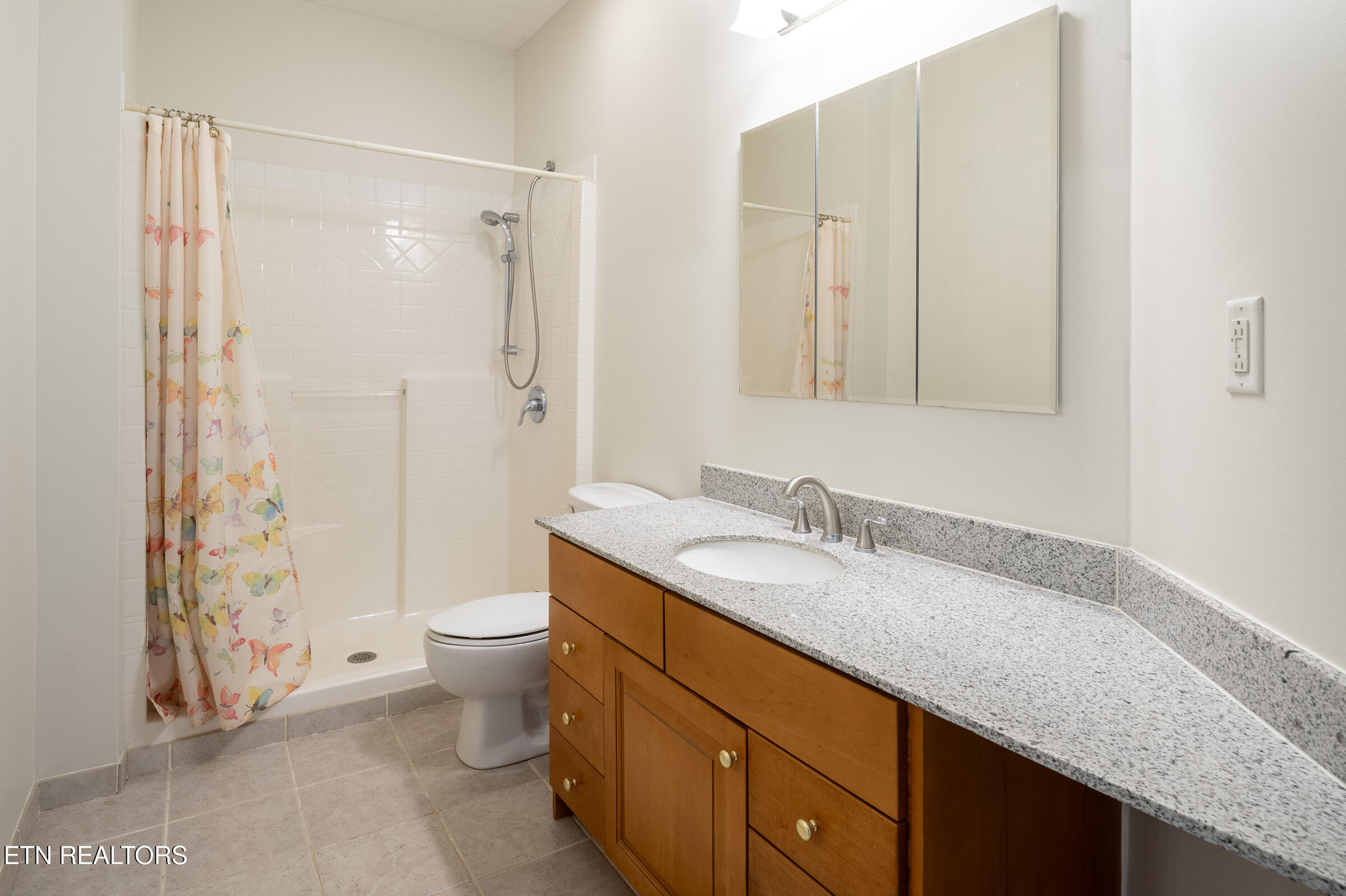 383 Maiden Lane Speedwell TN 37870
