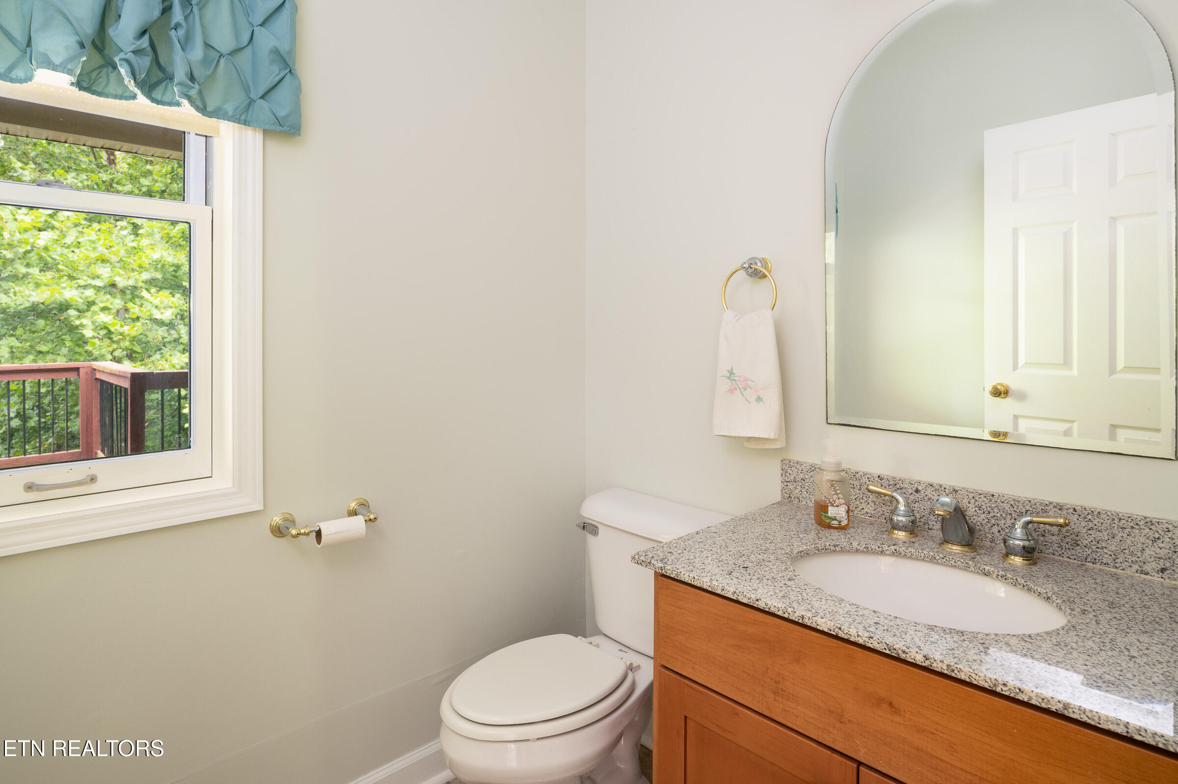 383 Maiden Lane Speedwell TN 37870