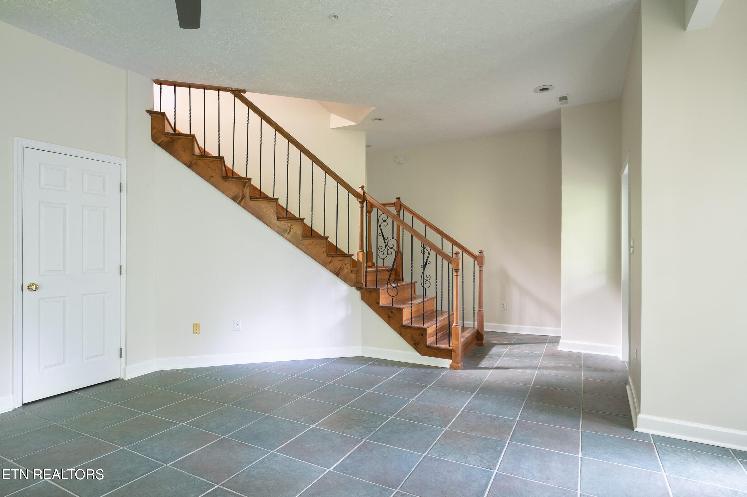 383 Maiden Lane Speedwell TN 37870