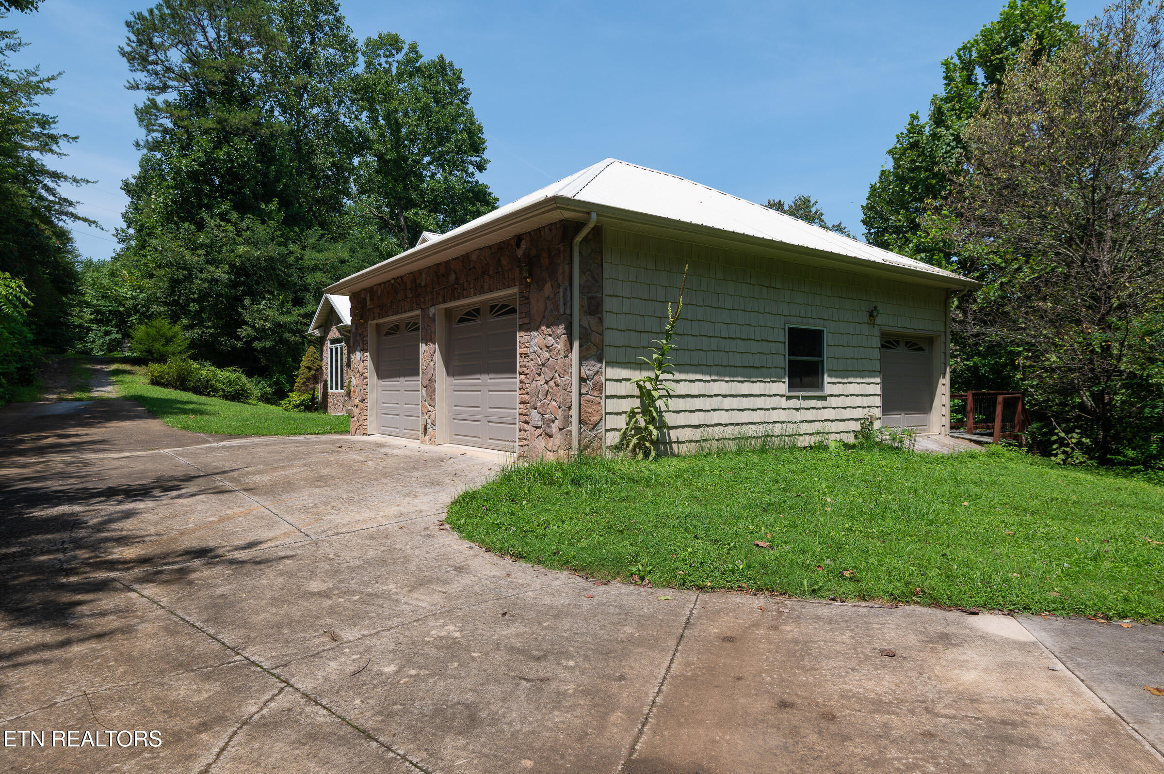 383 Maiden Lane Speedwell TN 37870