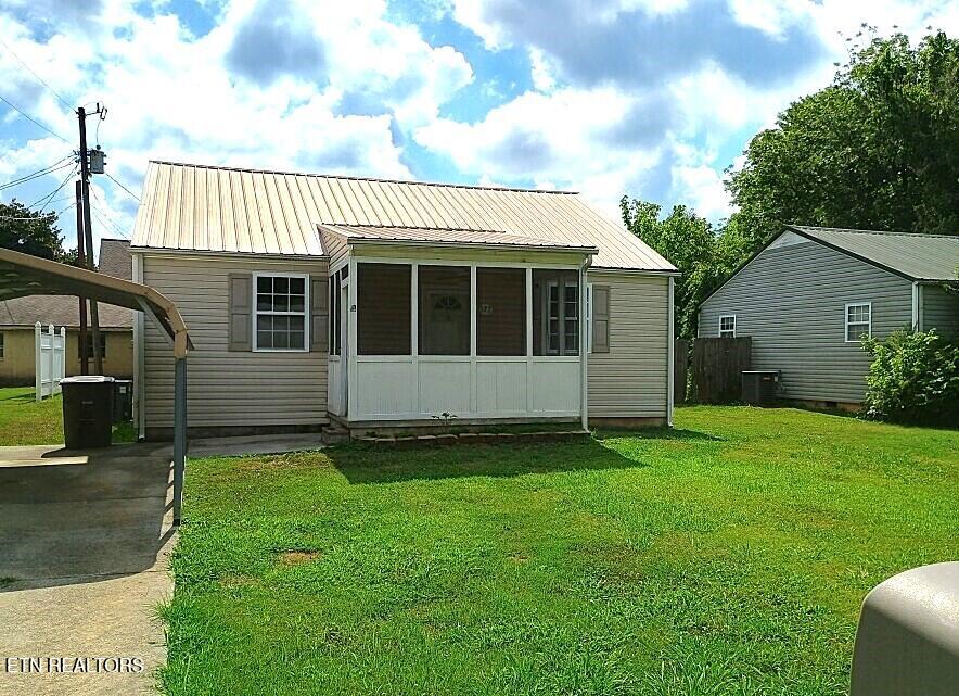 577 Monroe Street Madisonville TN 37354