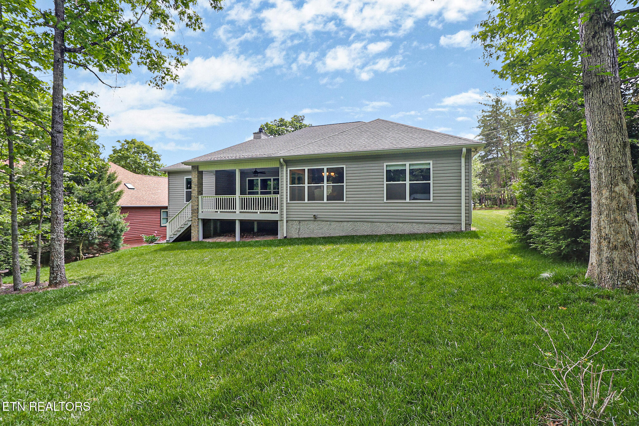 10 Brooks Lane Crossville TN 38558