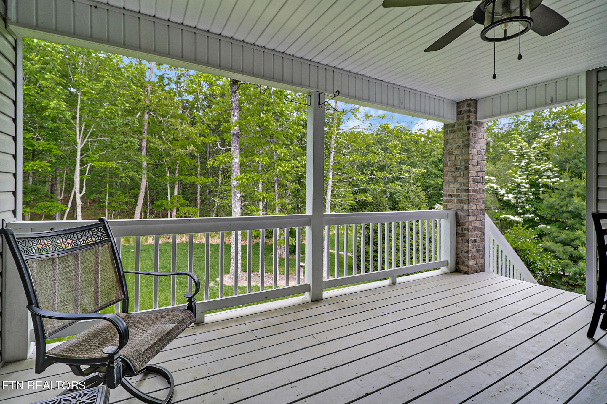 10 Brooks Lane Crossville TN 38558