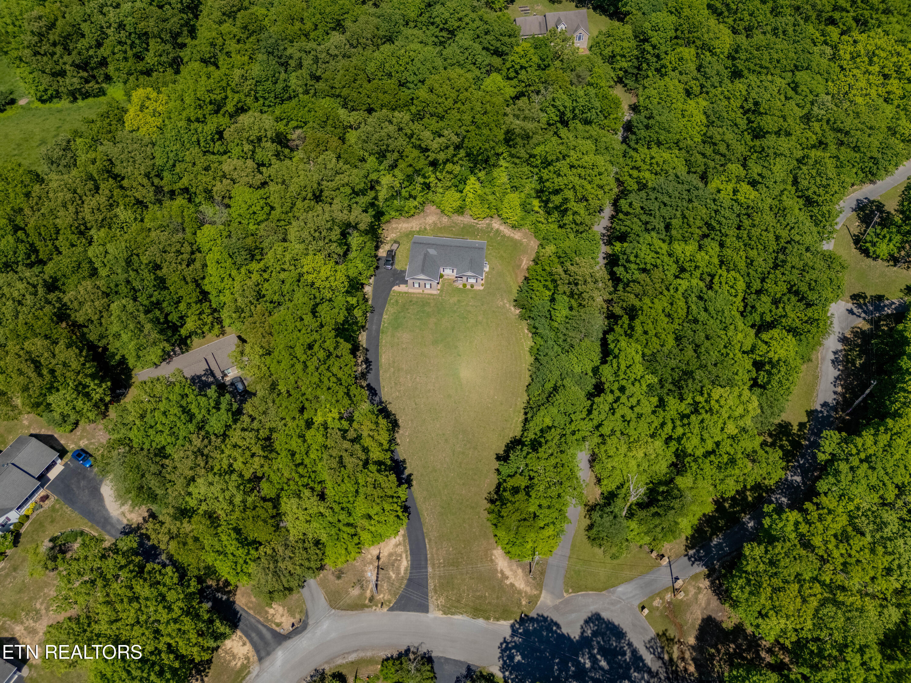 379 Hilltop Drive Crossville TN 38555
