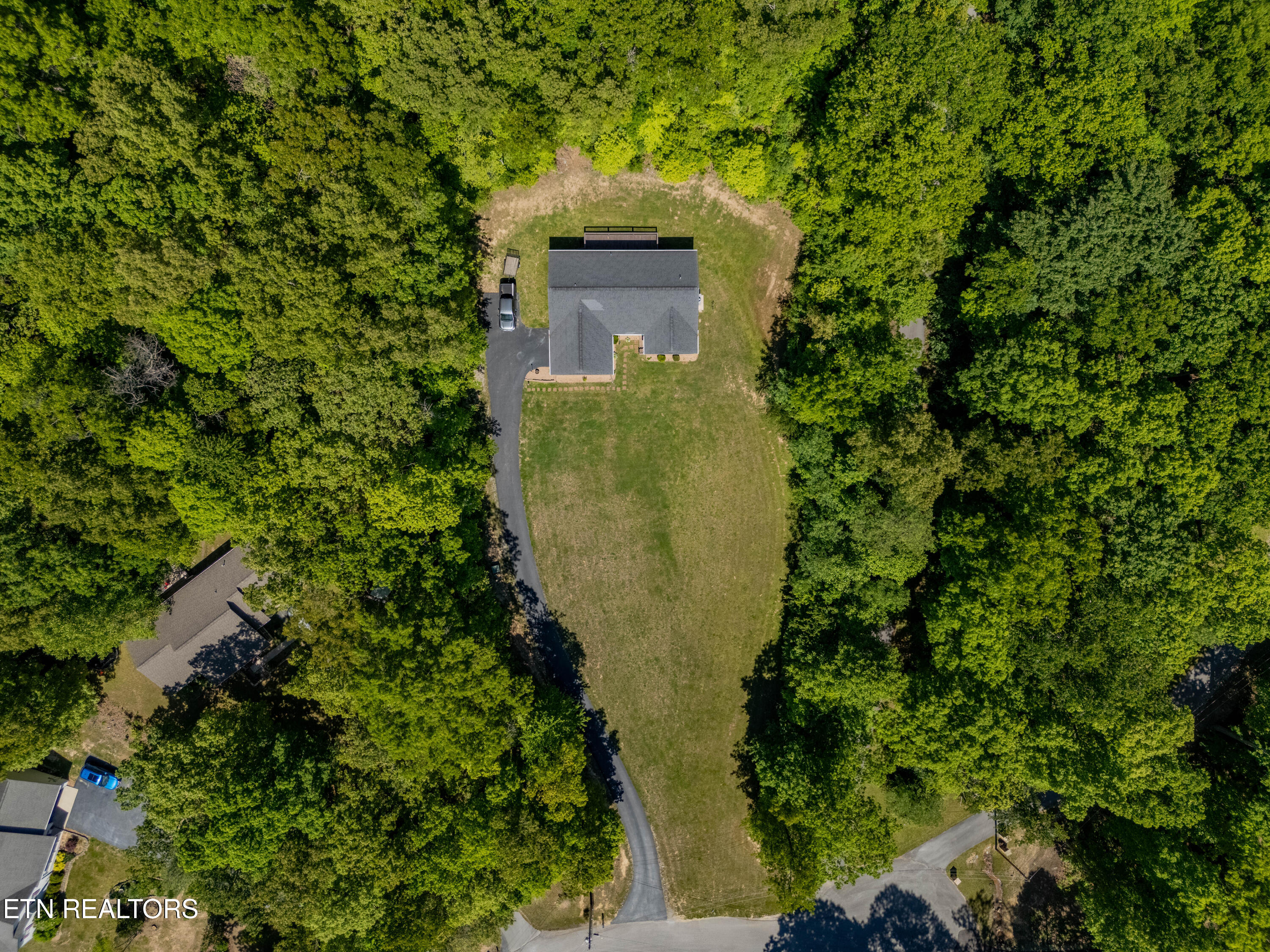 379 Hilltop Drive Crossville TN 38555