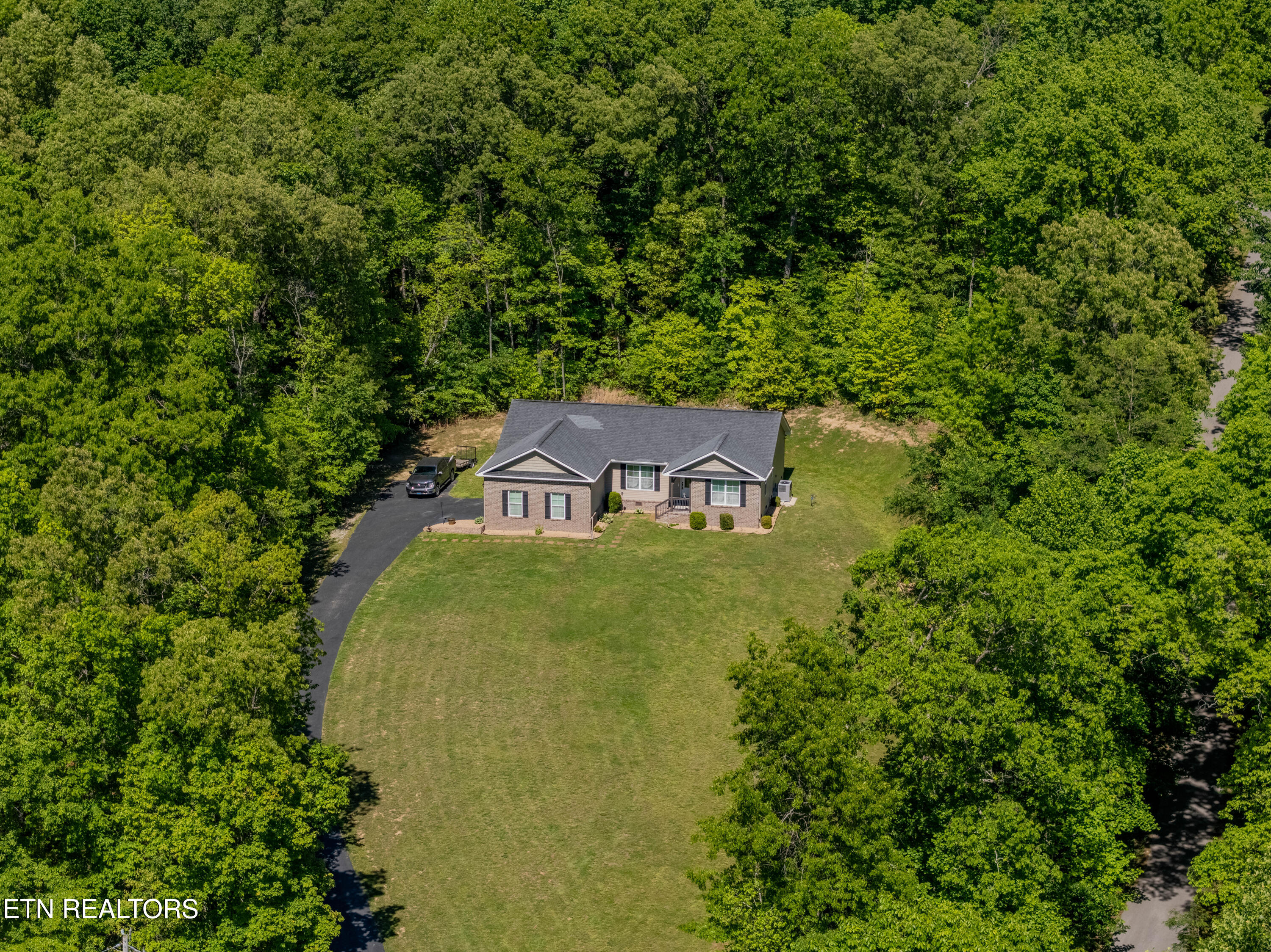 379 Hilltop Drive Crossville TN 38555