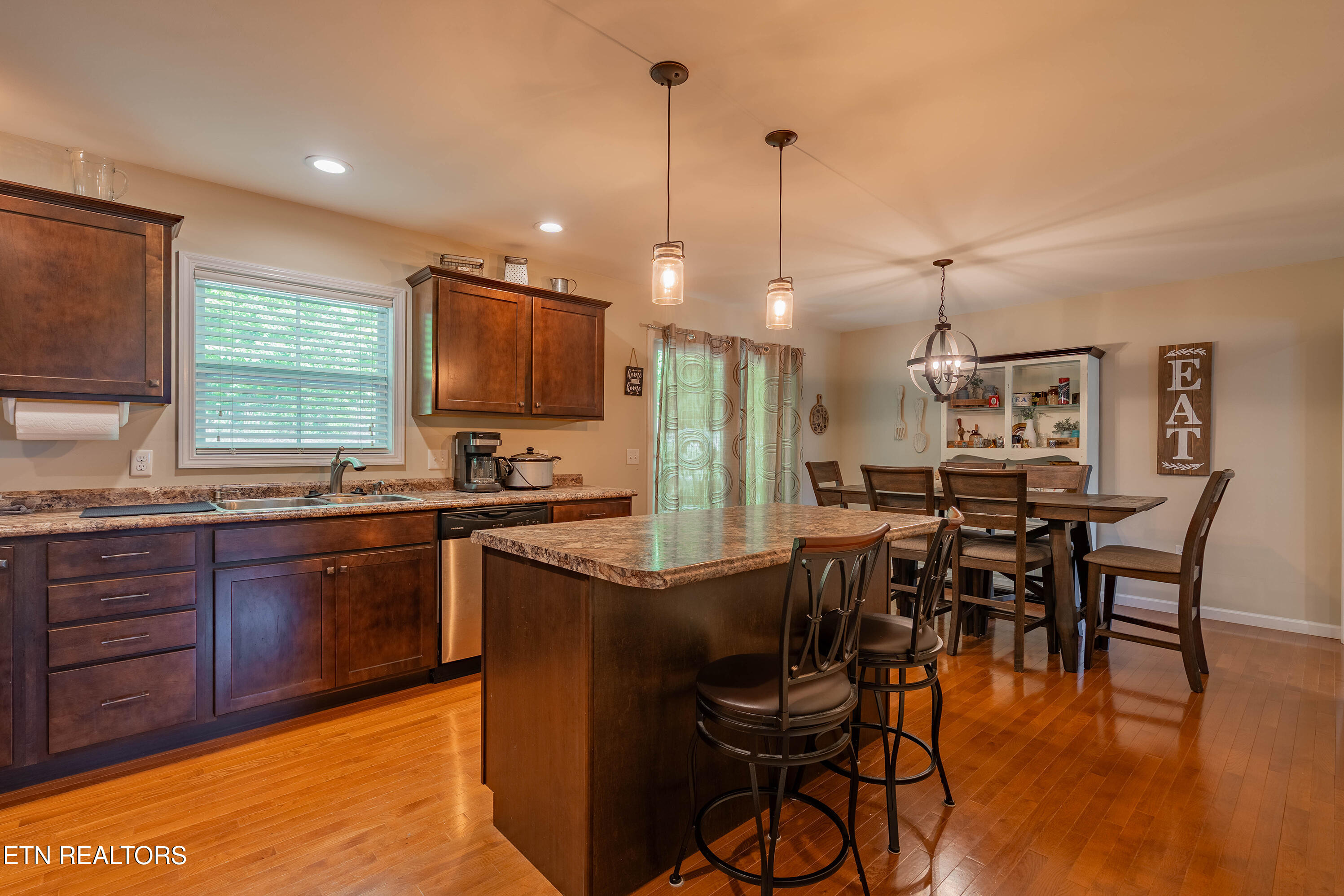 379 Hilltop Drive Crossville TN 38555
