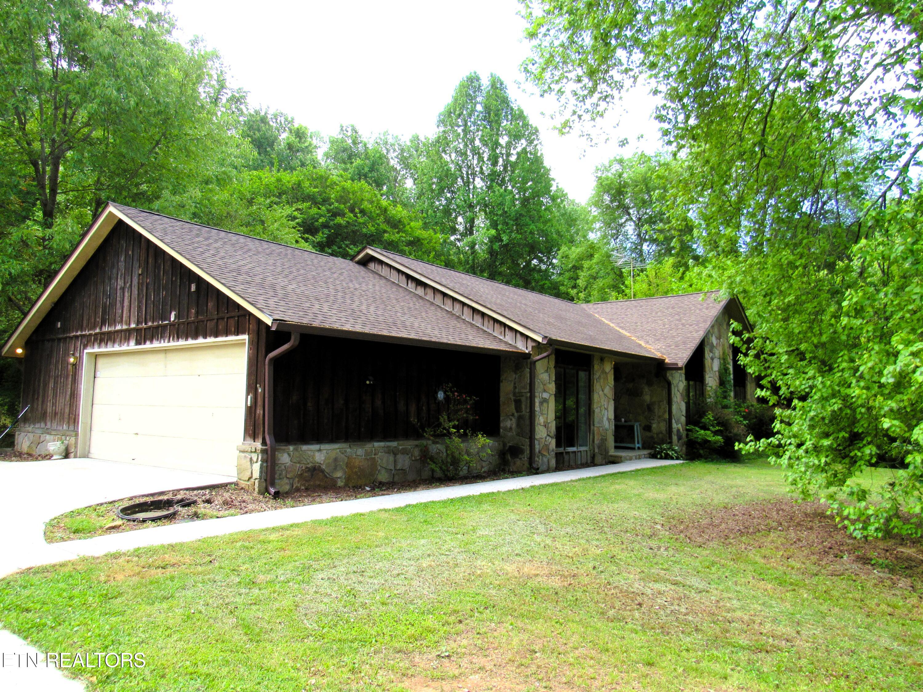 1120 Hartford Road Kingston TN 37763