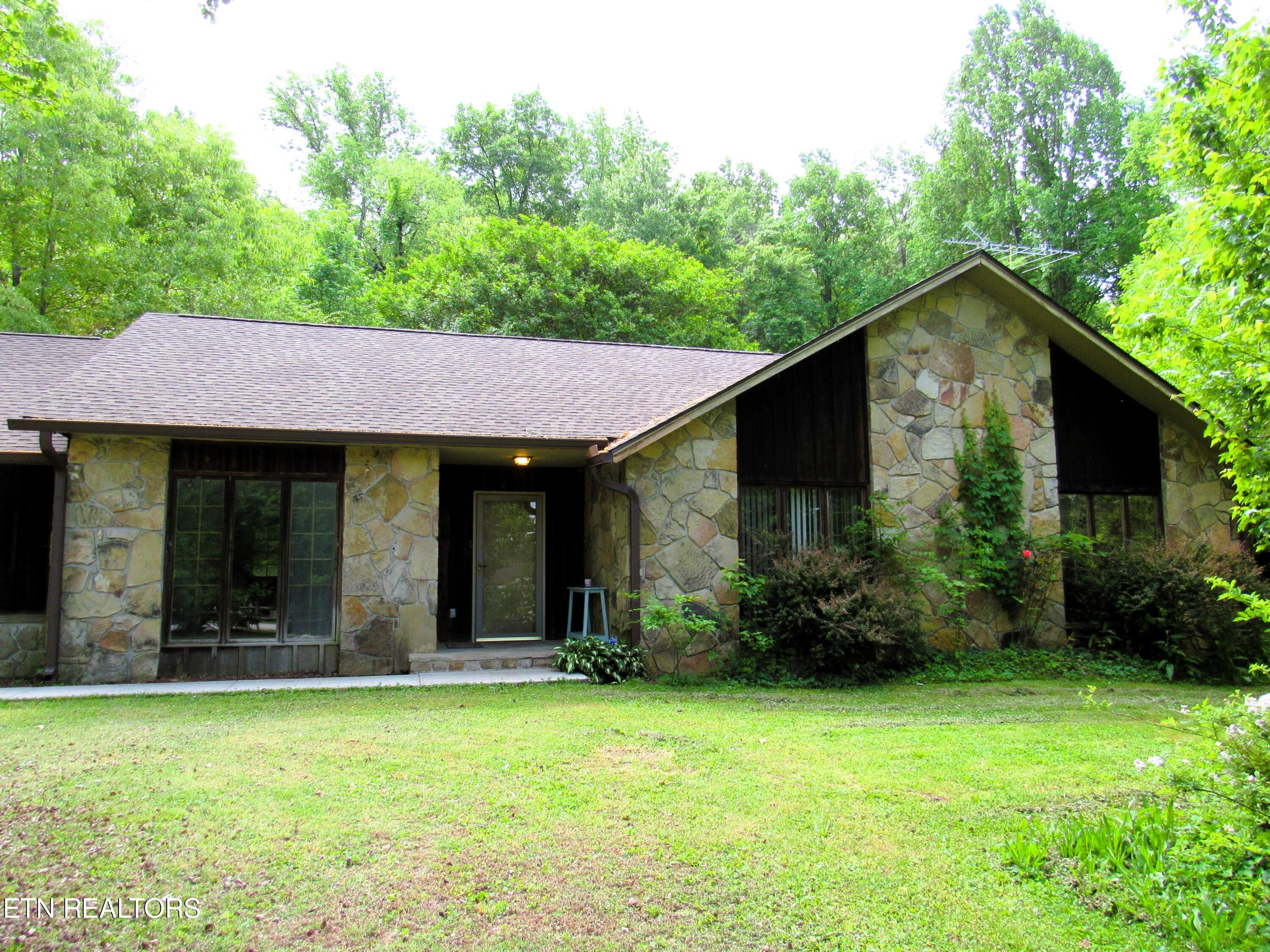 1120 Hartford Road Kingston TN 37763