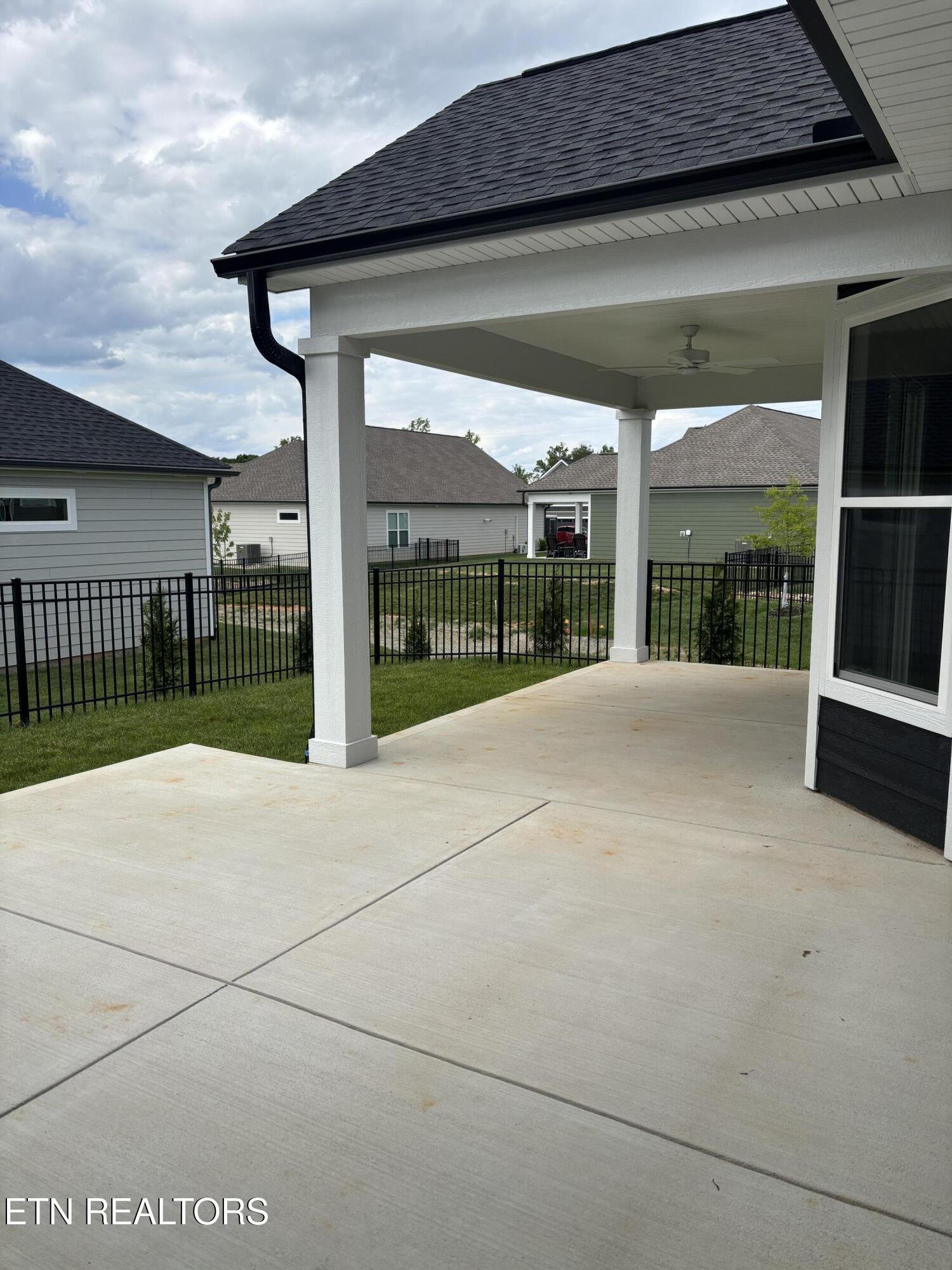 152 Honeysuckle Drive Lenoir City TN 37771