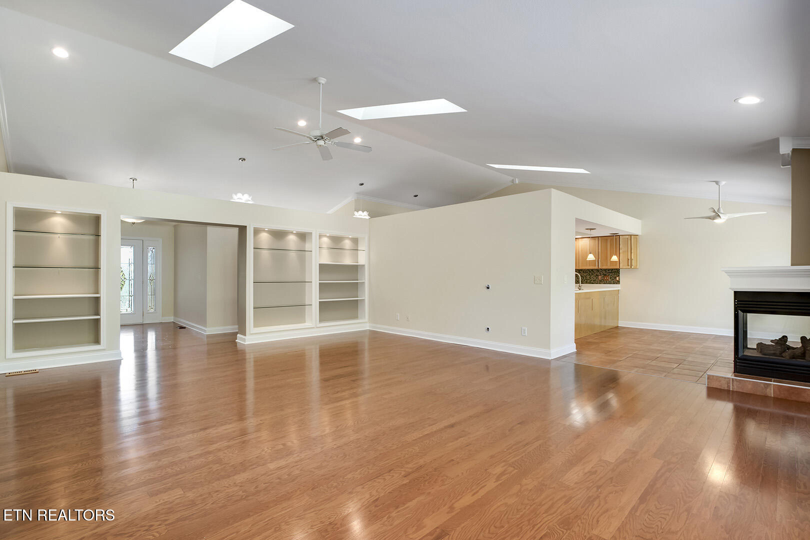 123 Walosi Way Loudon TN 37774