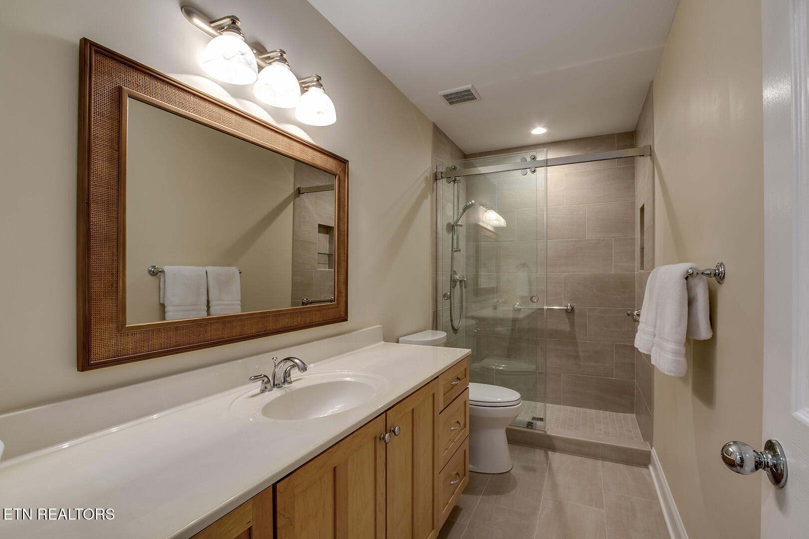 123 Walosi Way Loudon TN 37774