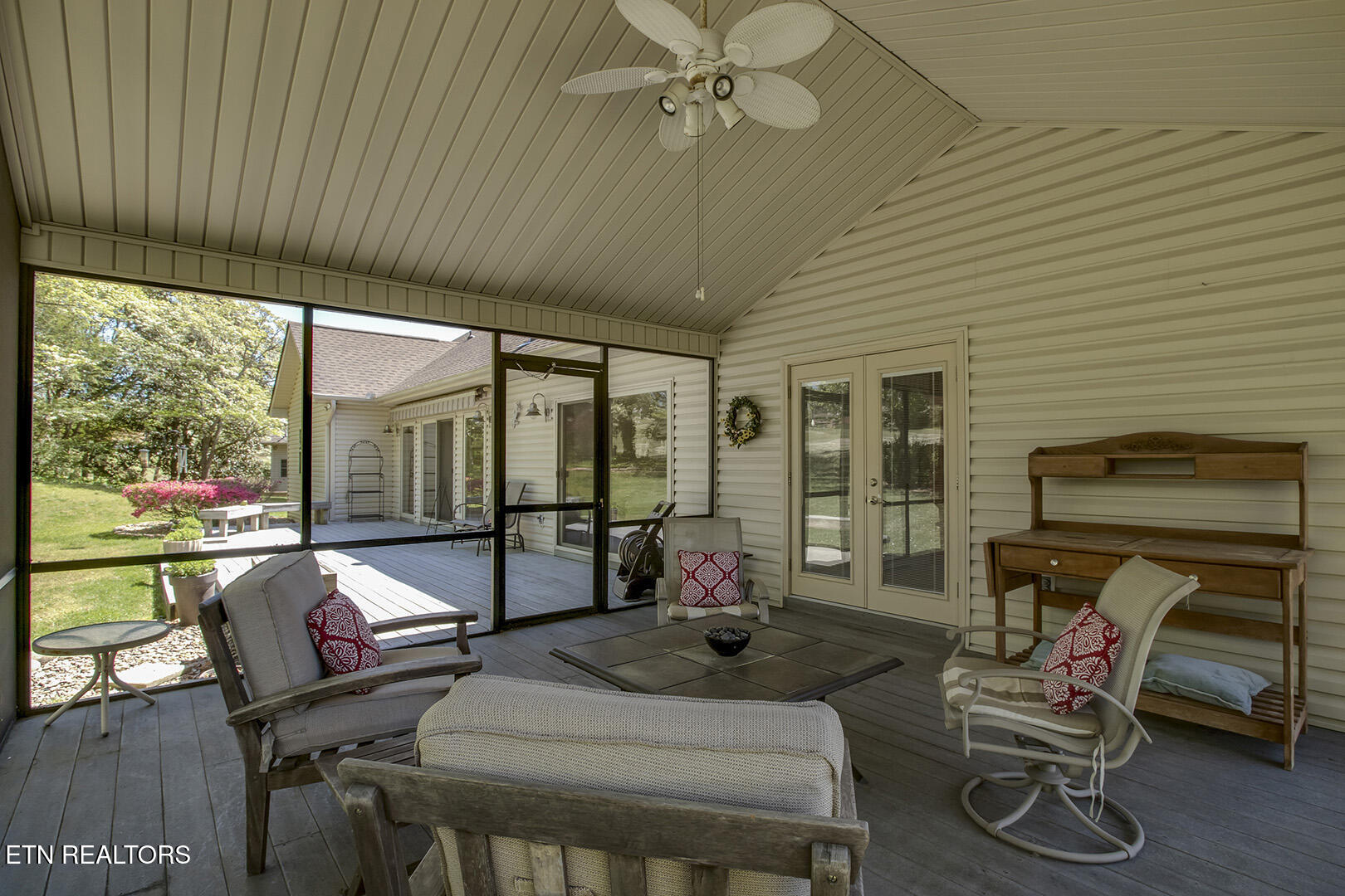 123 Walosi Way Loudon TN 37774