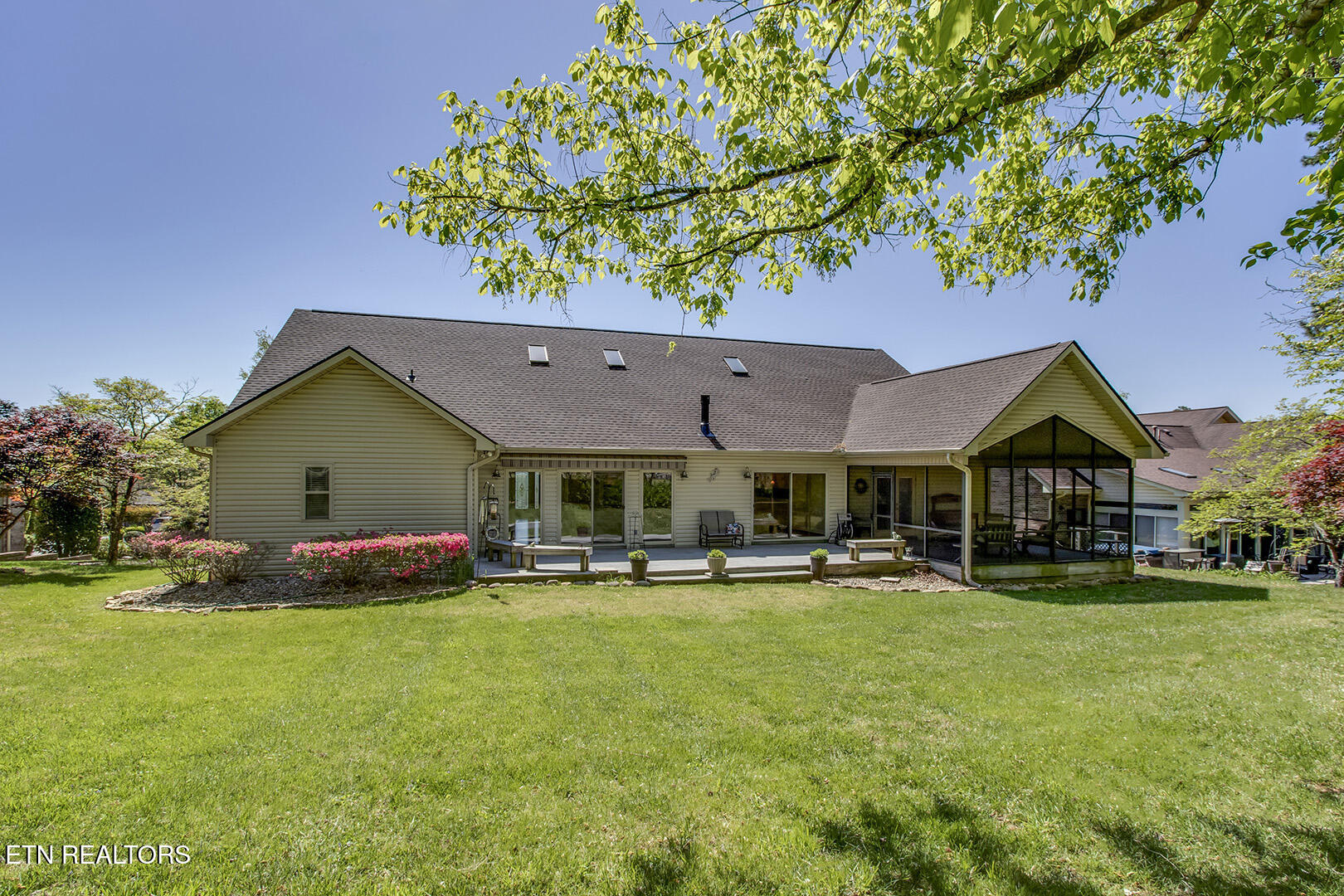 123 Walosi Way Loudon TN 37774