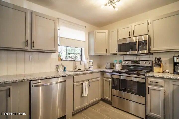 2875 Easy Street Sevierville TN 37862