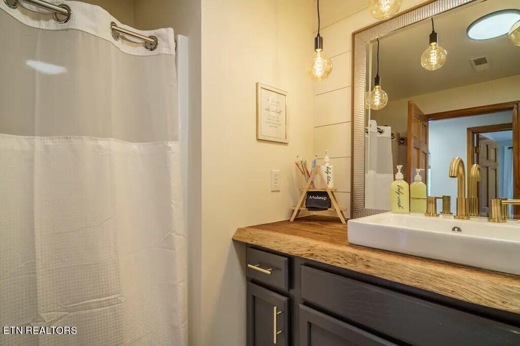 2875 Easy Street Sevierville TN 37862