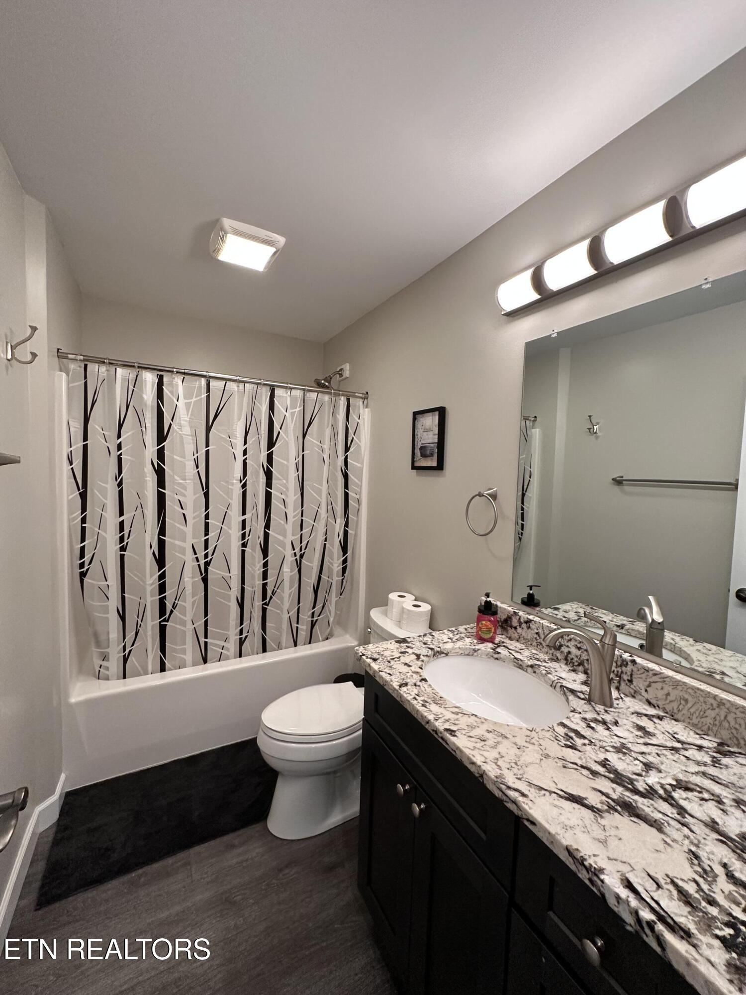 1065 Valley Home Road Dandridge TN 37725