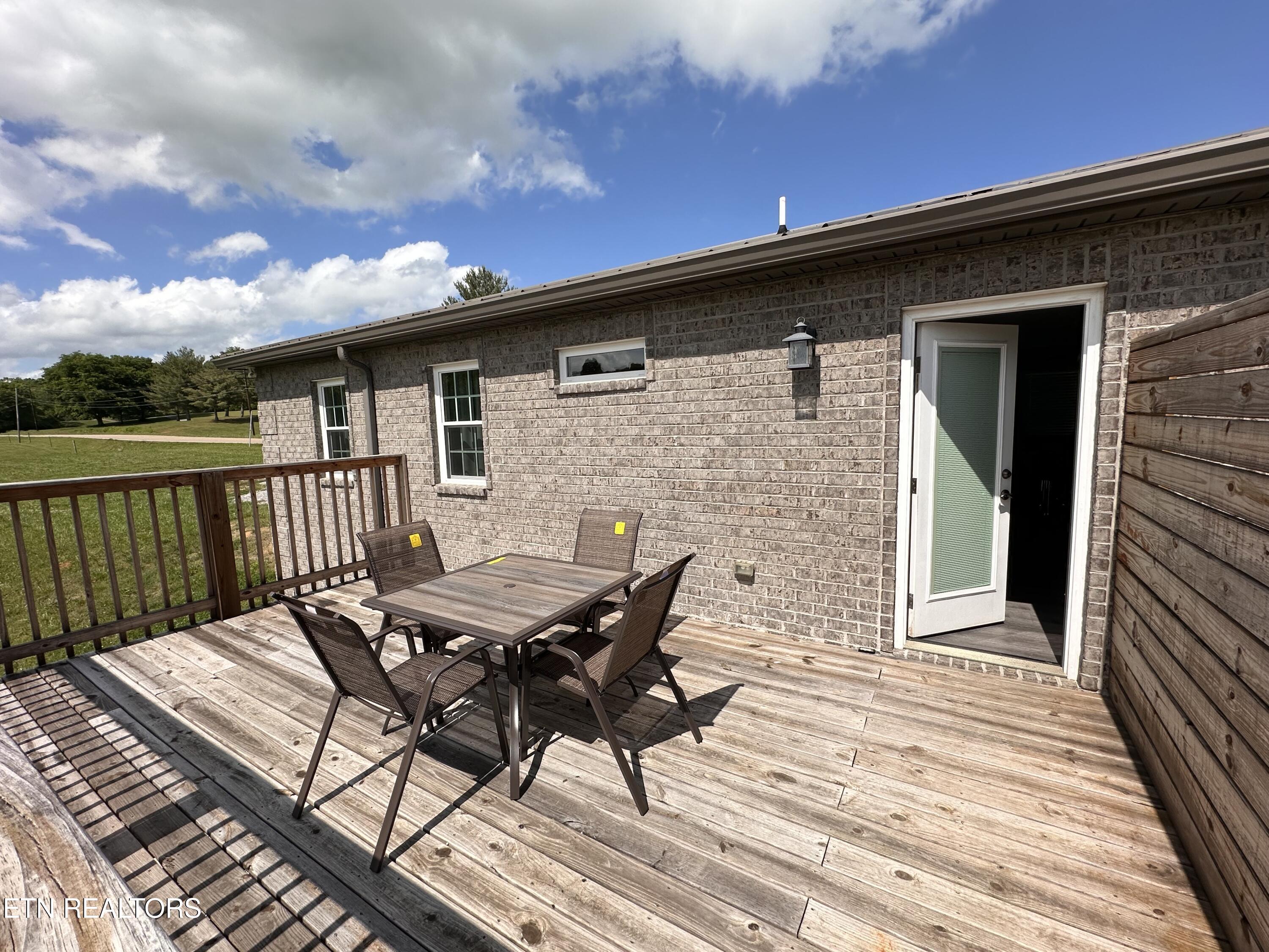 1065 Valley Home Road Dandridge TN 37725