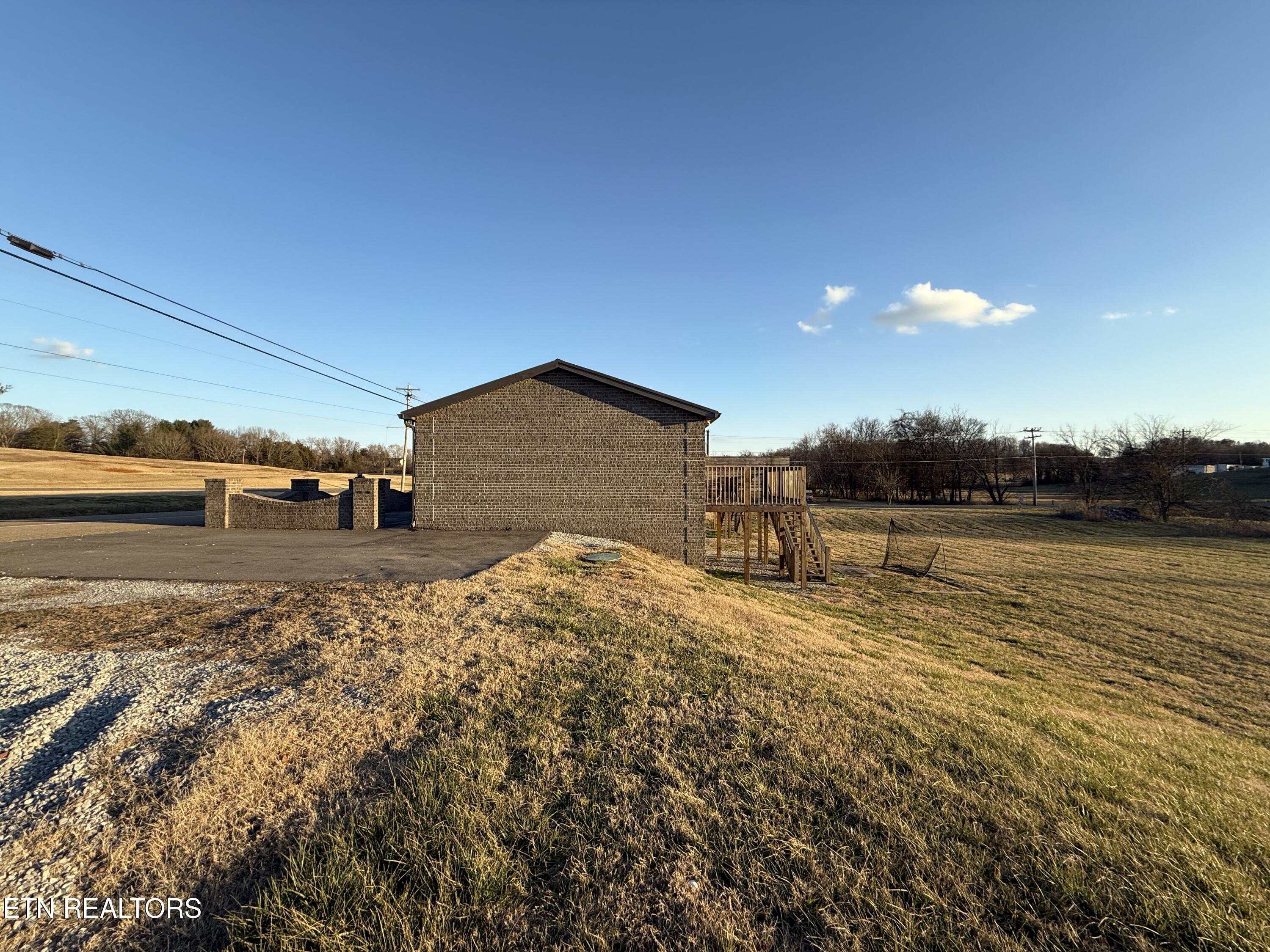 1065 Valley Home Road Dandridge TN 37725