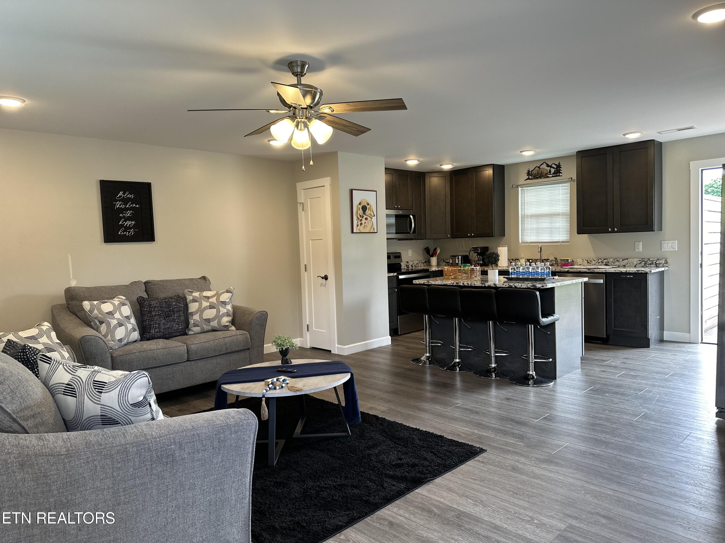 1065 Valley Home Road Dandridge TN 37725
