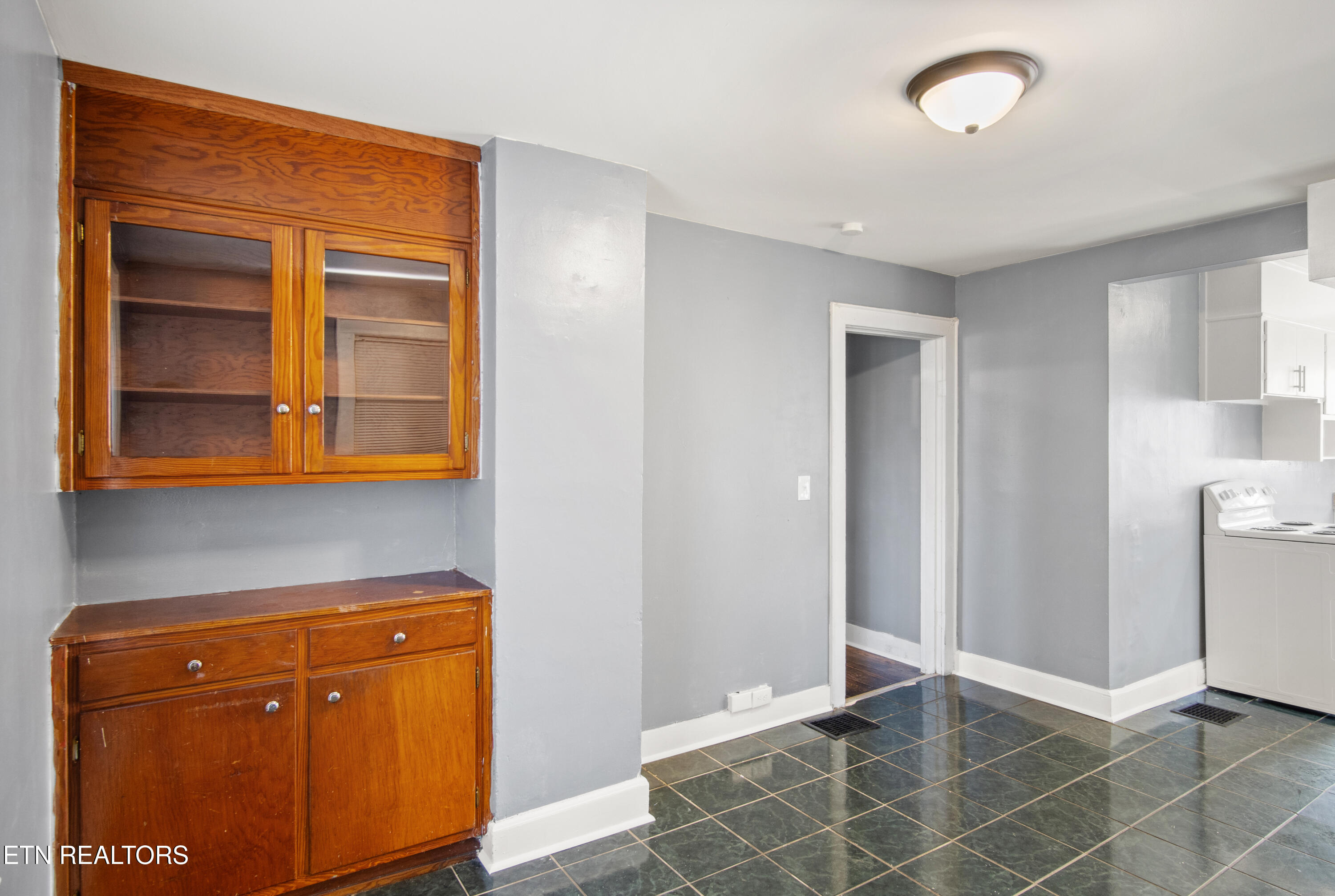2304 Sanderson Road Knoxville TN 37921
