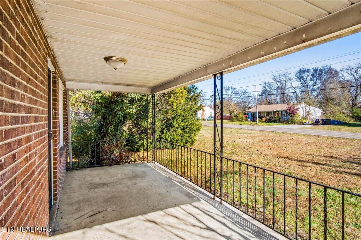 2304 Sanderson Road Knoxville TN 37921