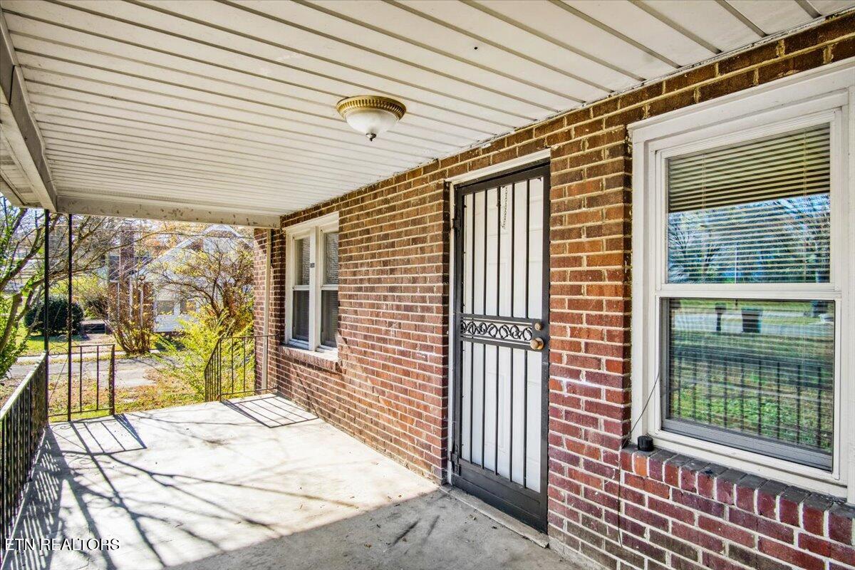 2304 Sanderson Road Knoxville TN 37921