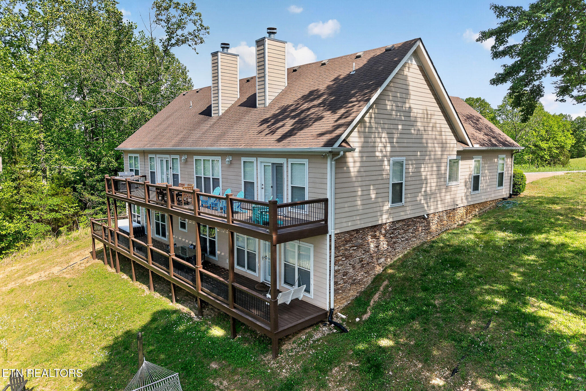 1175 W Hutchins Bend Road Sparta TN 38583
