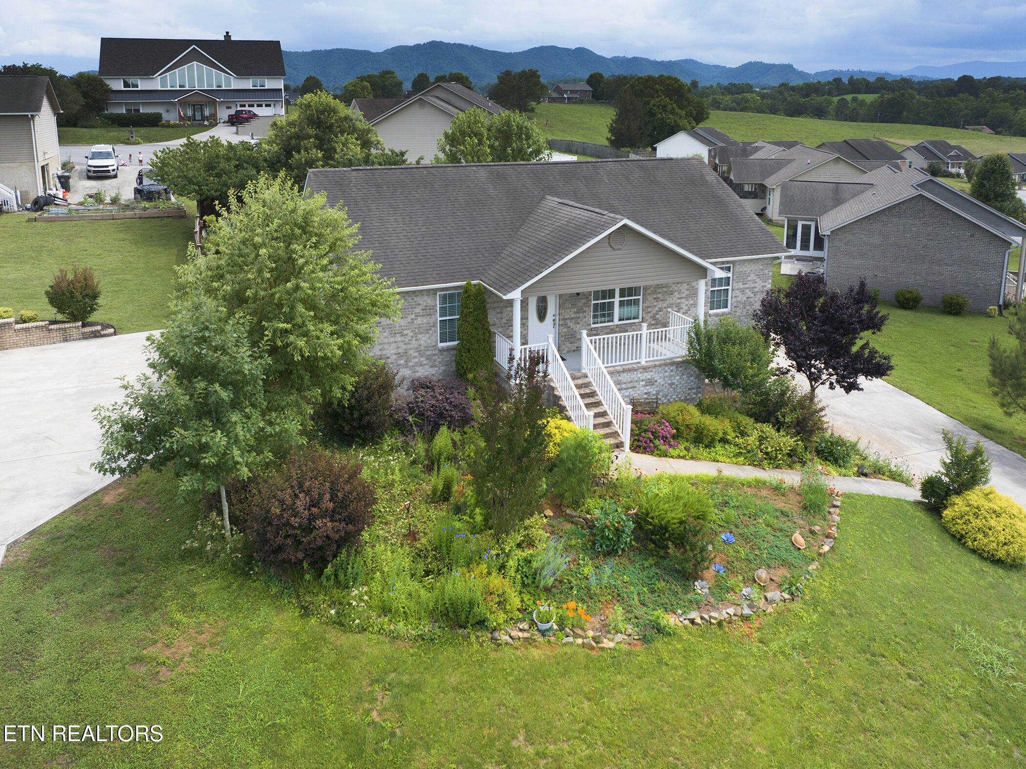2122 Murphys Chapel Drive Sevierville TN 37876