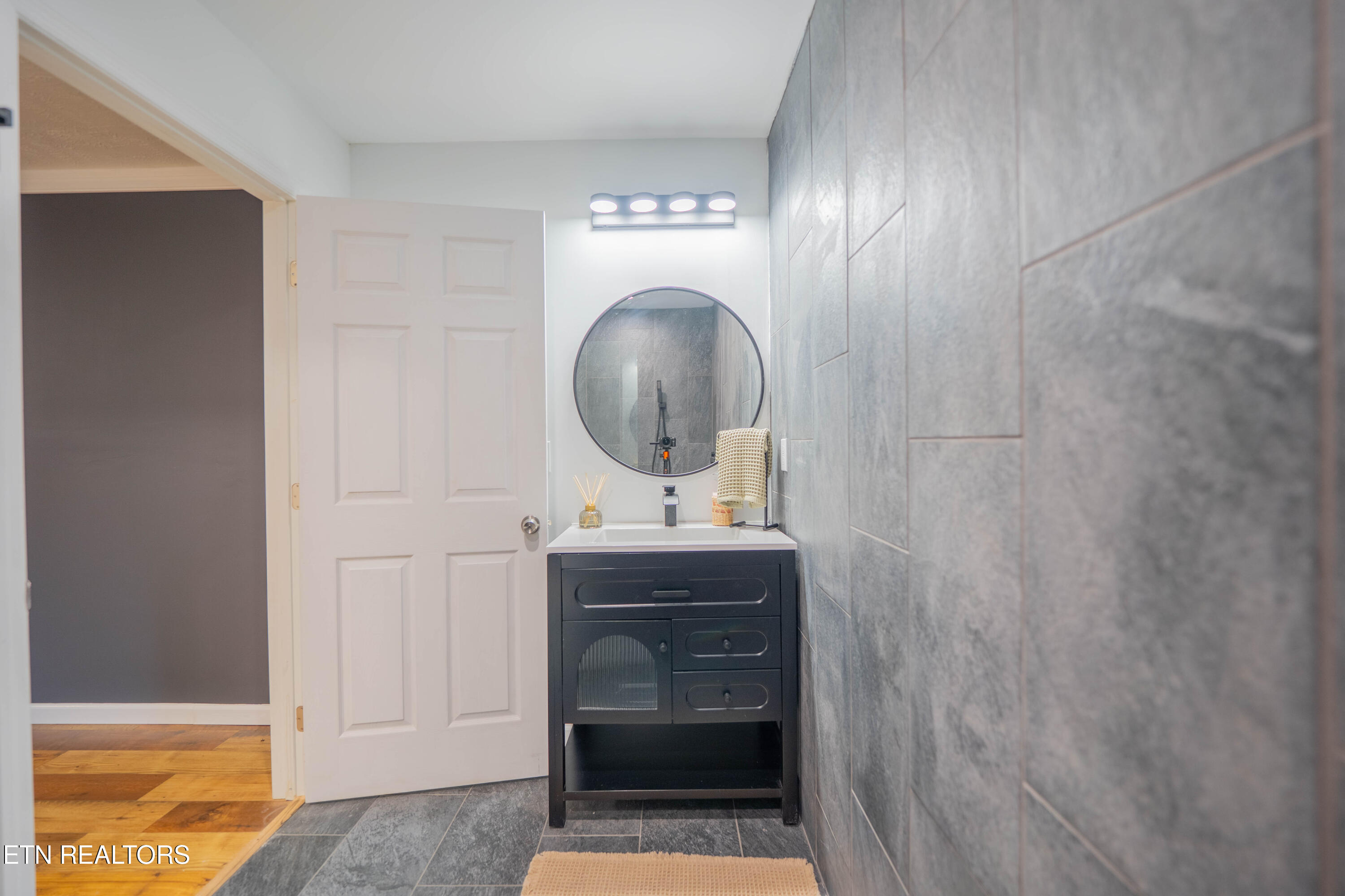 6105 Travis Drive Knoxville TN 37921